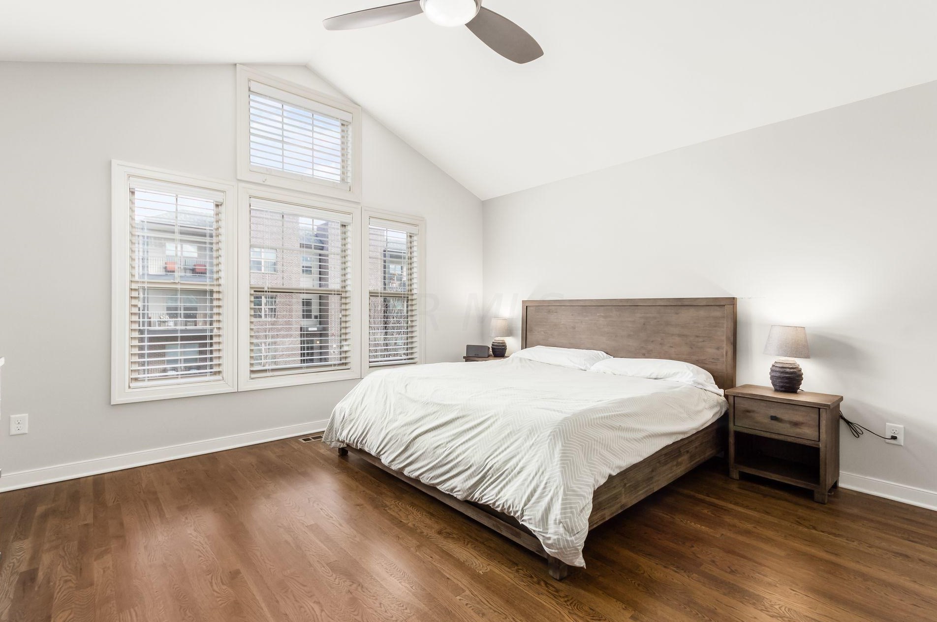 1355 Grant Ave, Columbus OH 43201-2512 exterior