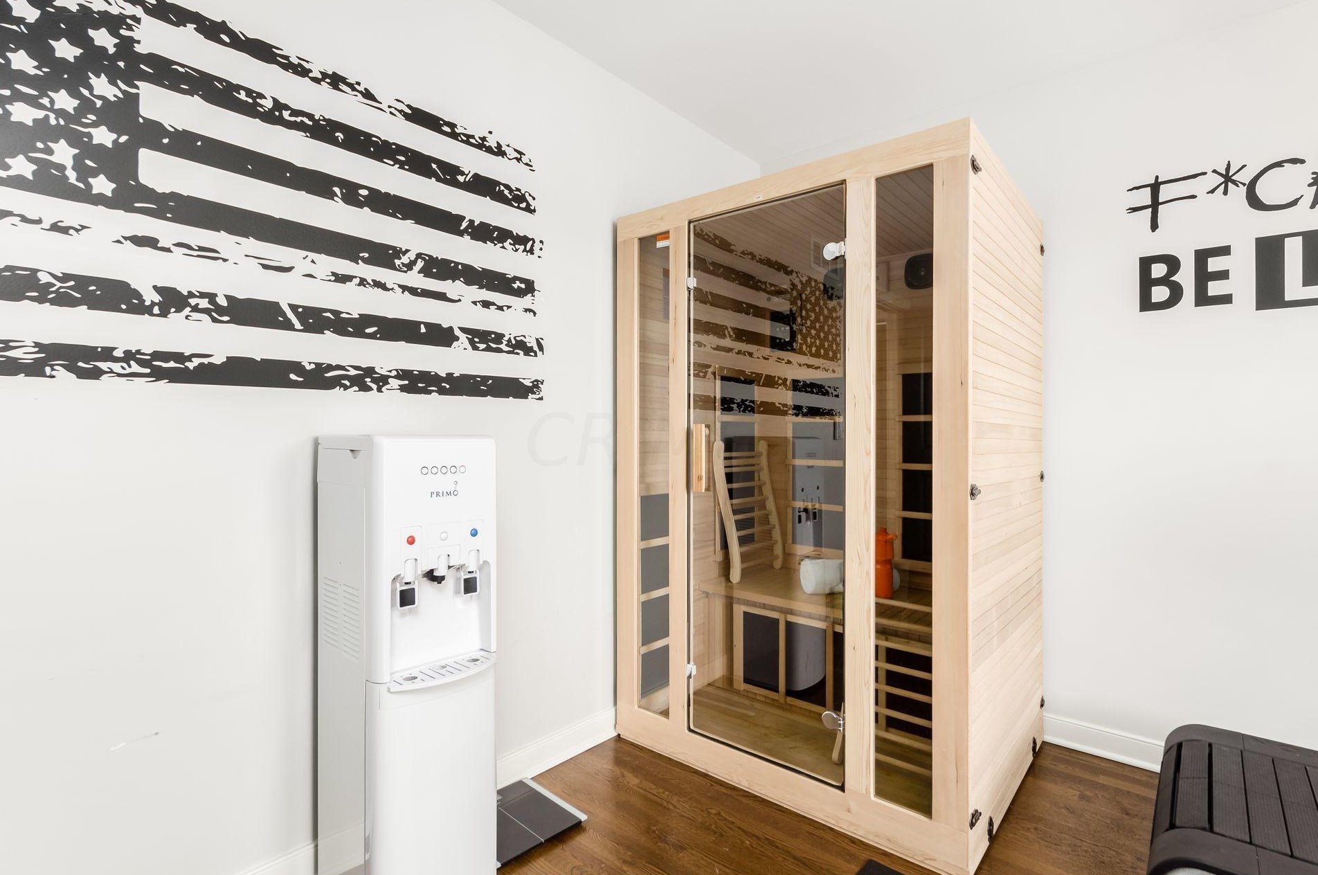 1355 Grant Ave, Columbus OH 43201-2512 exterior