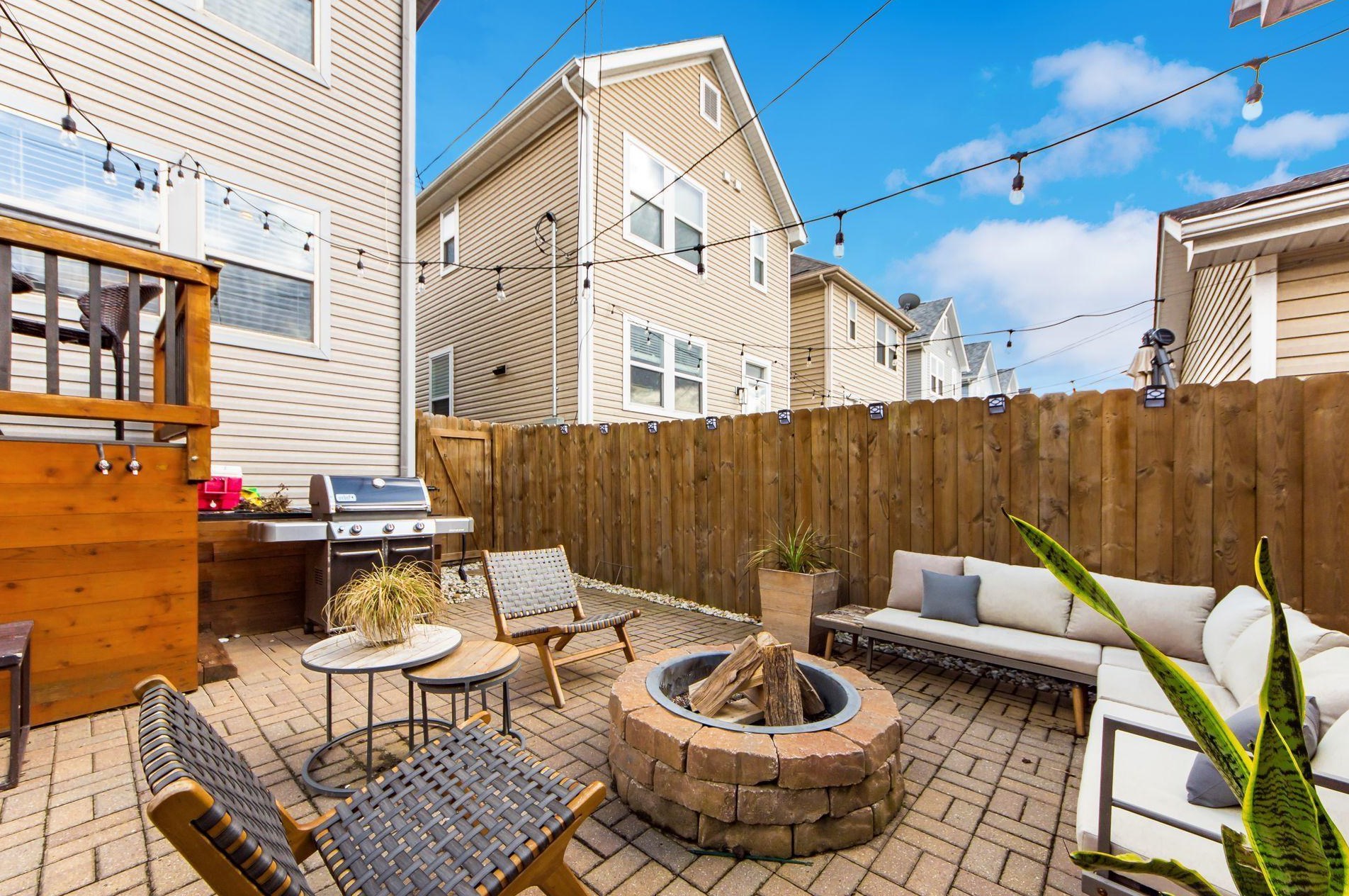 1355 Grant Ave, Columbus OH 43201-2512 exterior