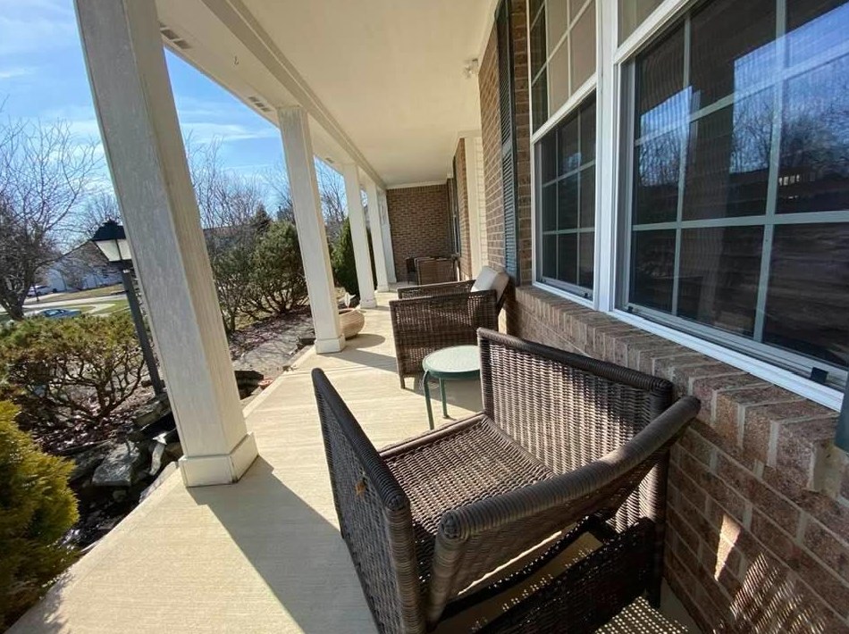 619 Theron Dr, Pickerington, OH 43147-2072