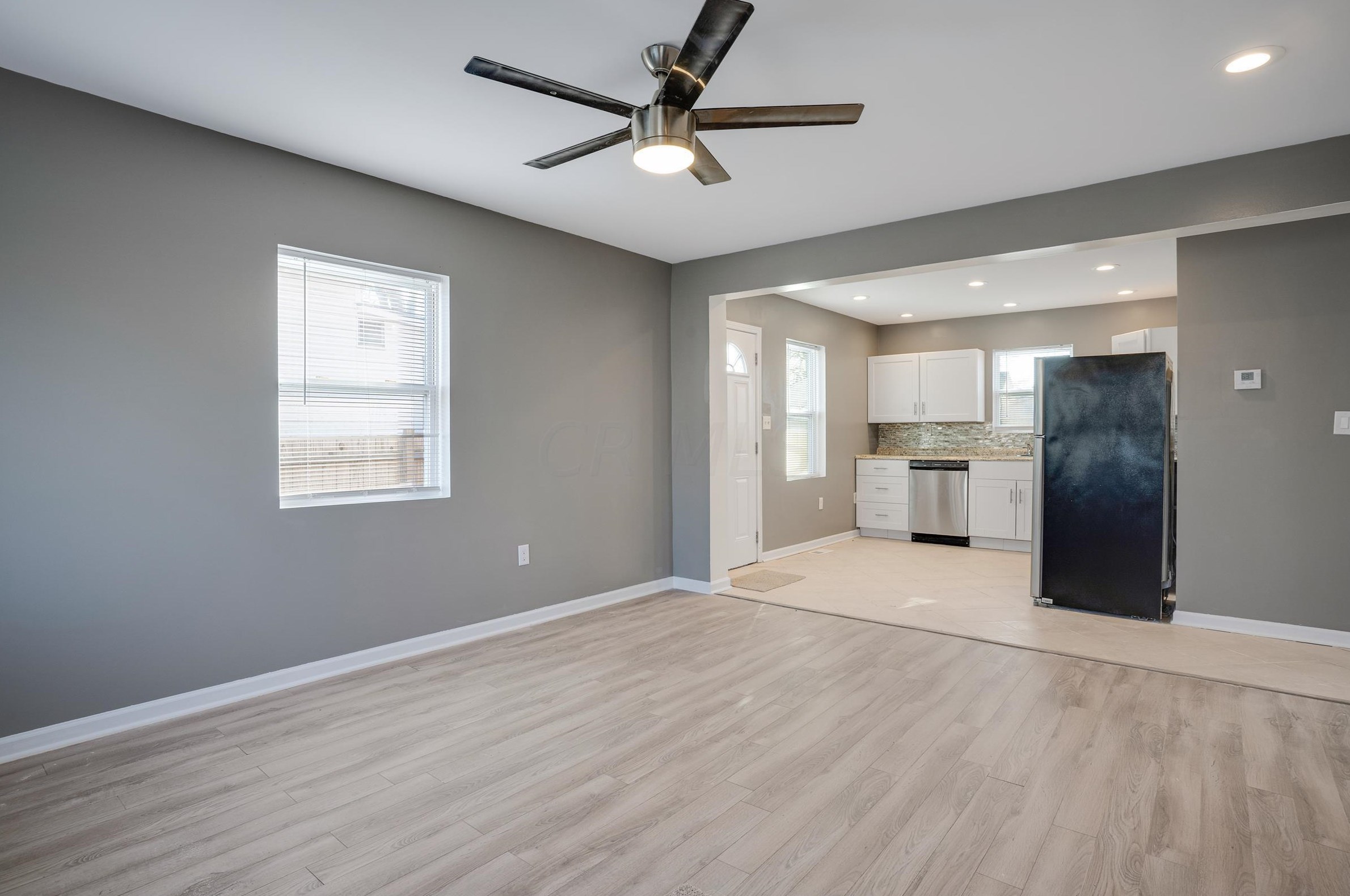 277 Hague Ave, Columbus OH 43204-2614 exterior