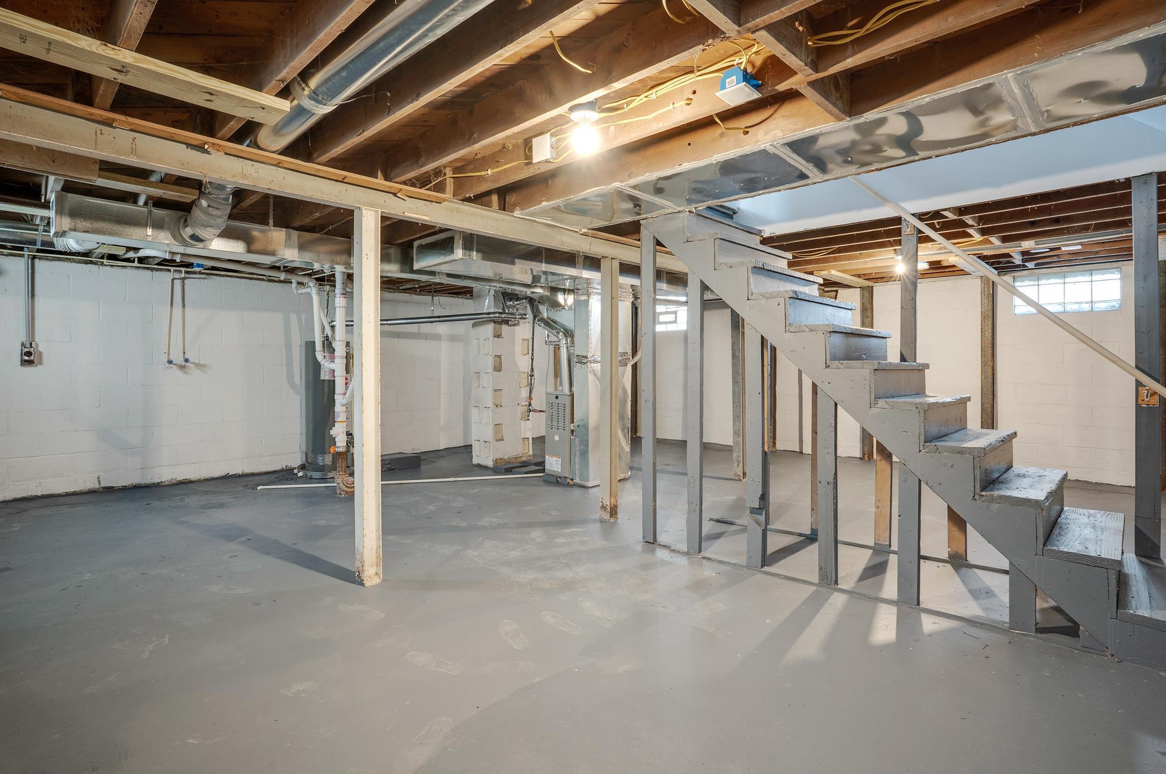 277 Hague Ave, Columbus OH 43204-2614 exterior