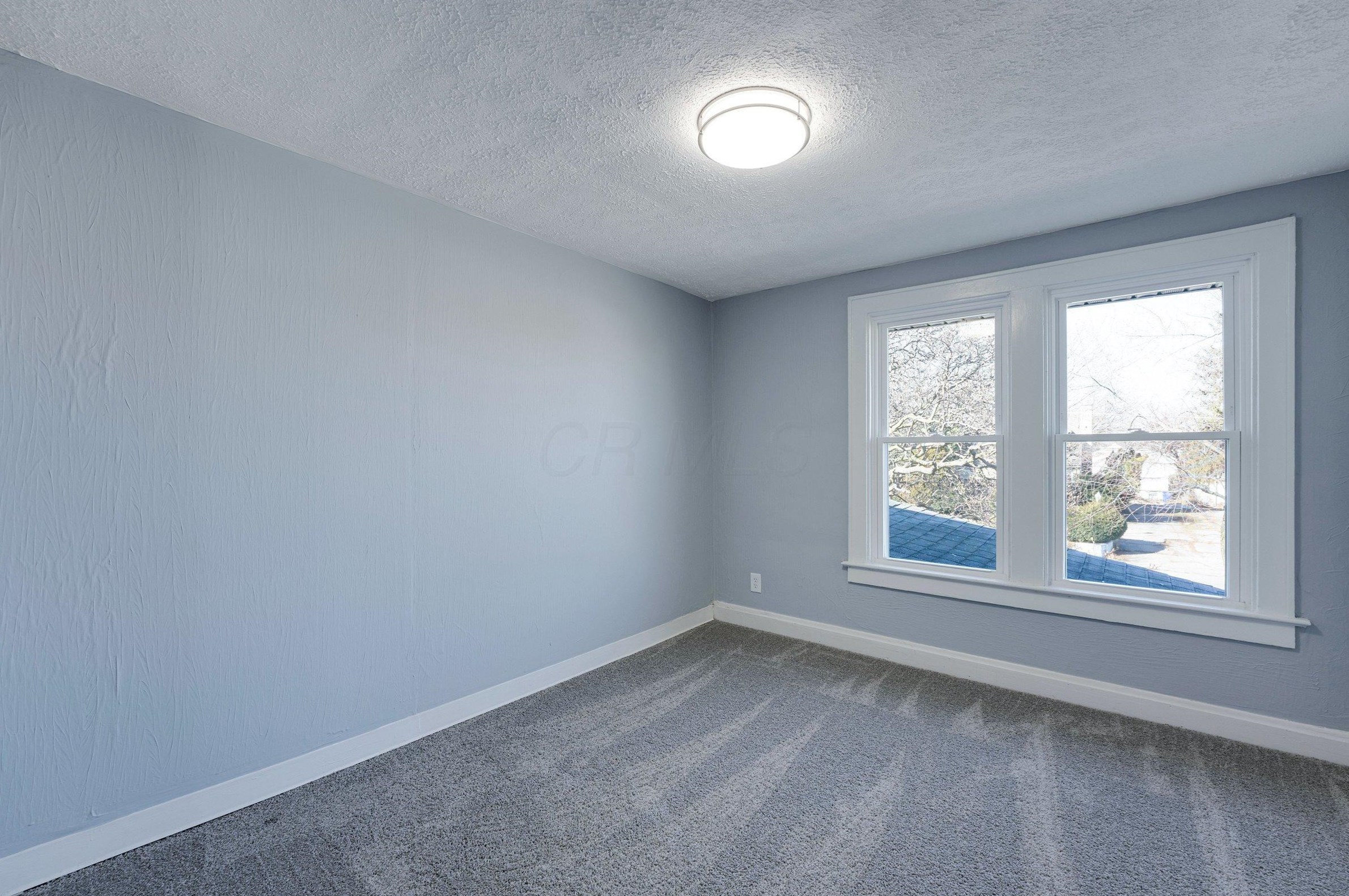 1004 Bulen Ave, Columbus OH 43206-1808 exterior