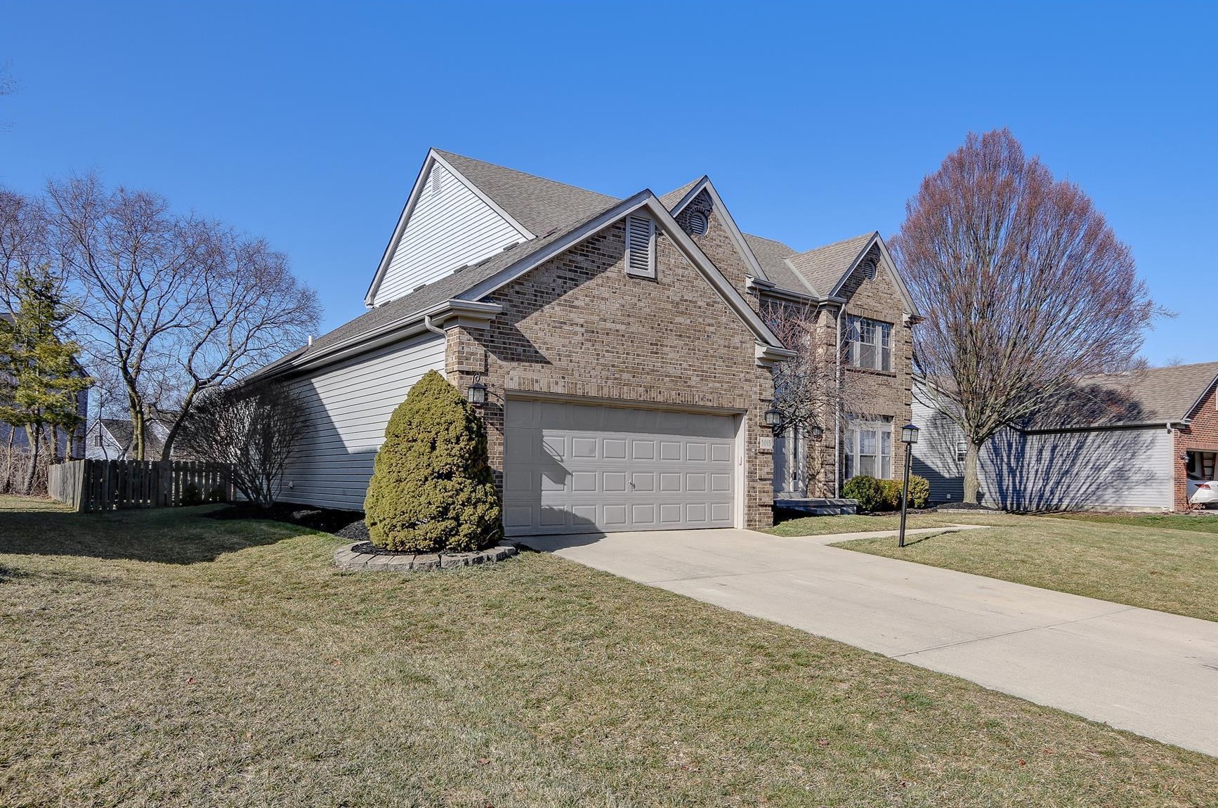 5015 Britton Farms Dr, Hilliard, OH 43026-8283
