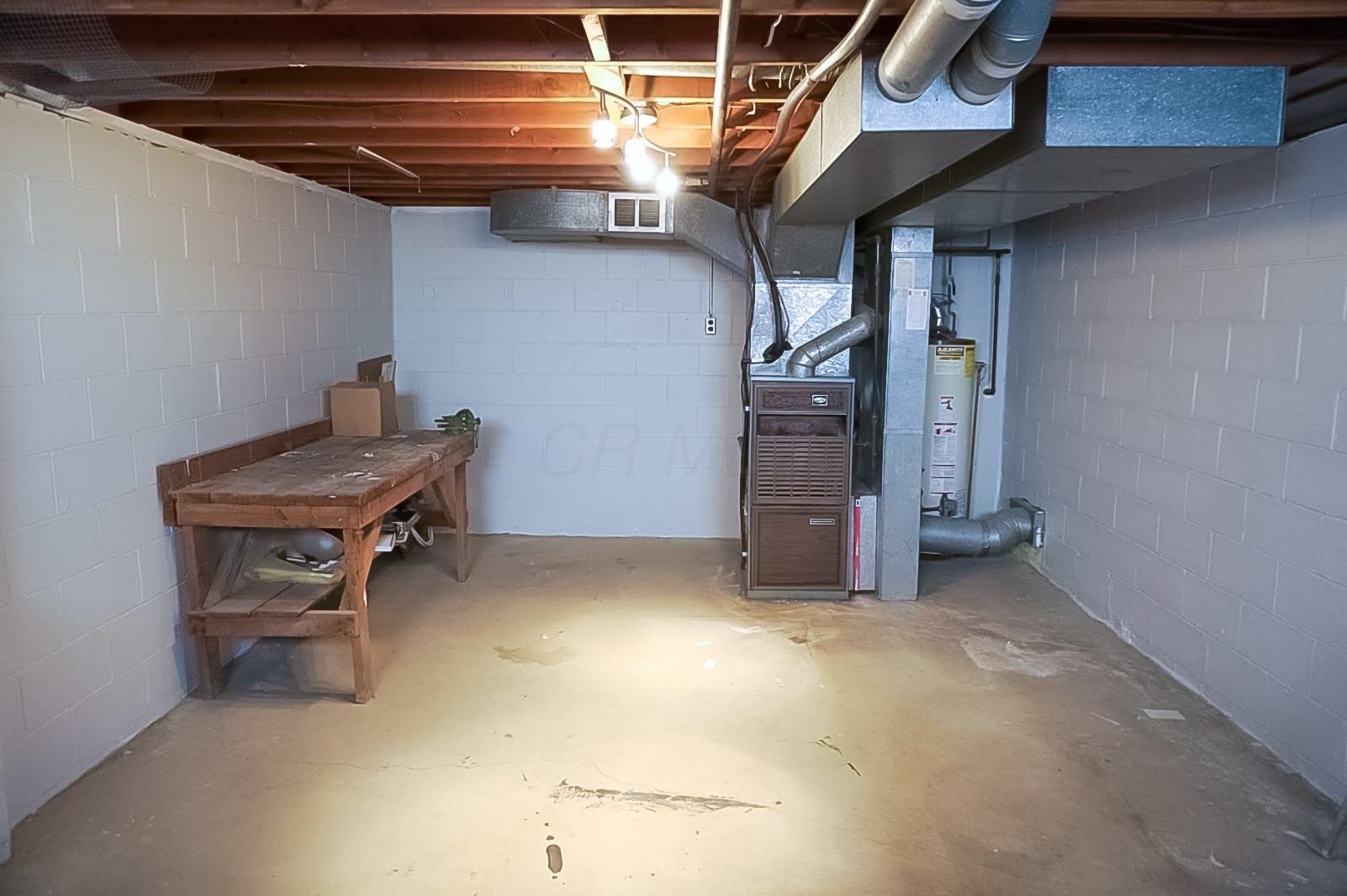 1781 Lattimer Dr, Columbus OH 43227-2570 exterior