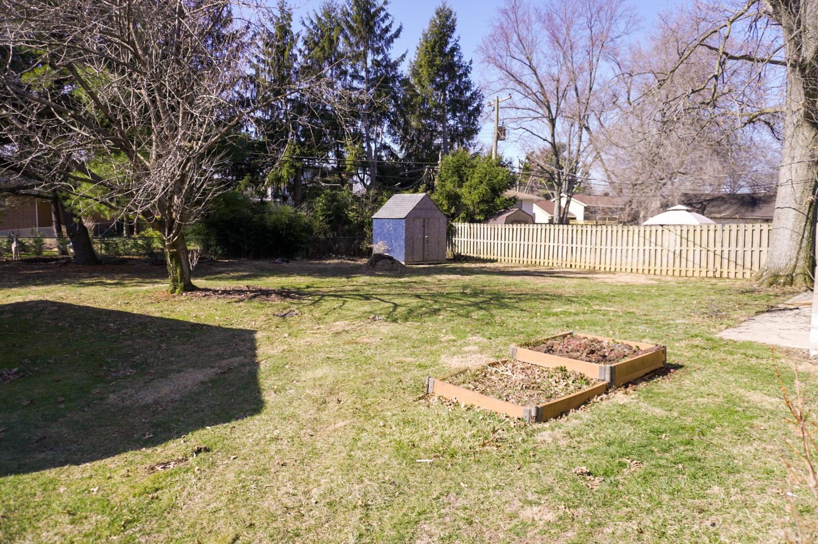 1781 Lattimer Dr, Columbus OH 43227-2570 exterior