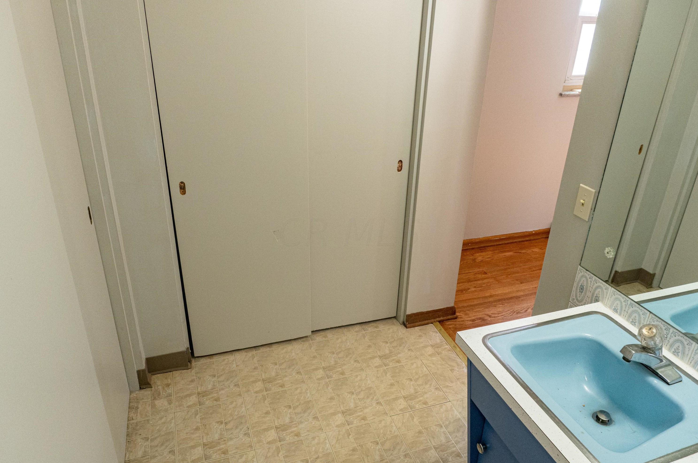 1781 Lattimer Dr, Columbus OH 43227-2570 exterior