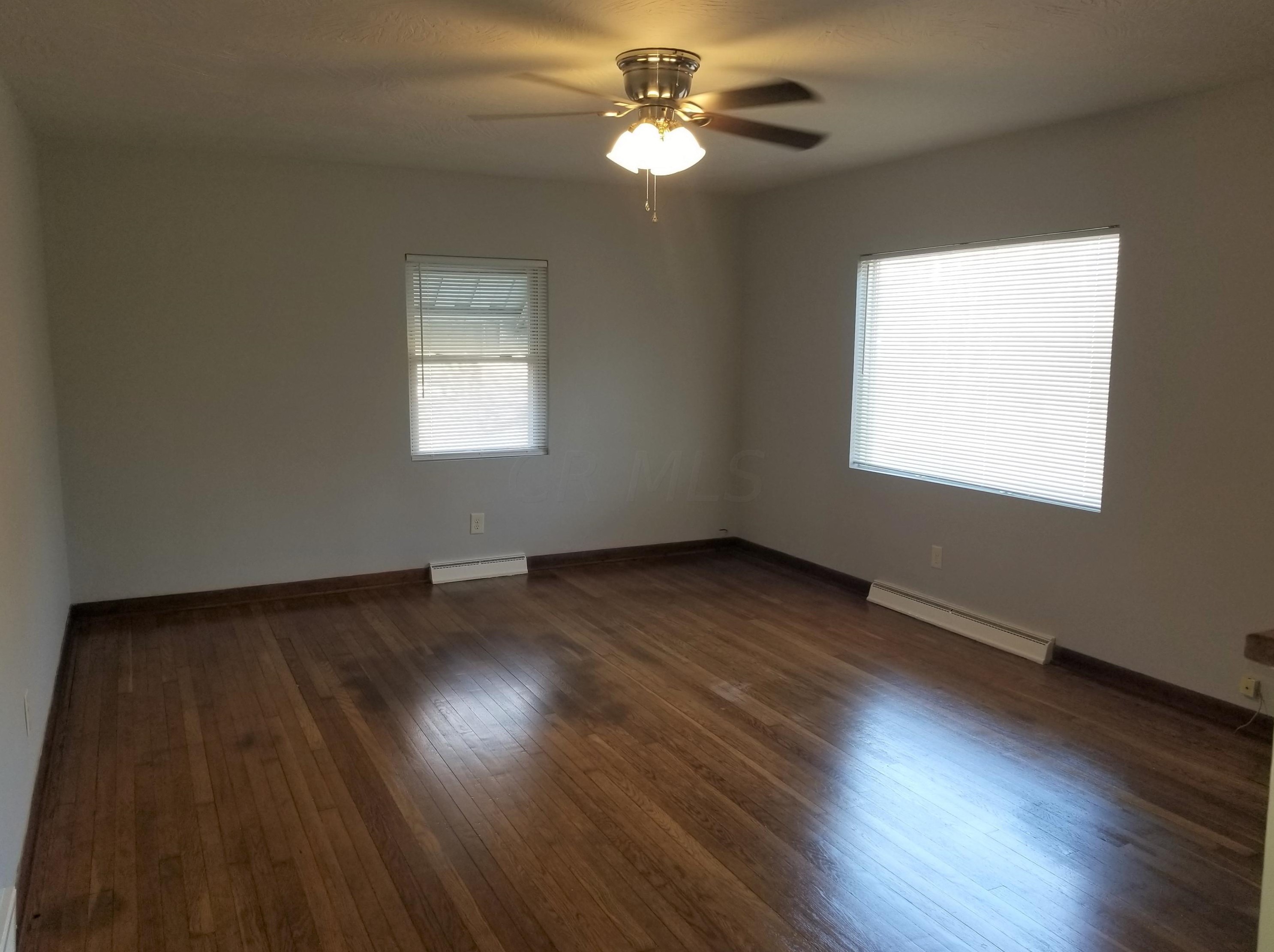 1756 Cedar Hill Rd, Lancaster, OH 43130-4101