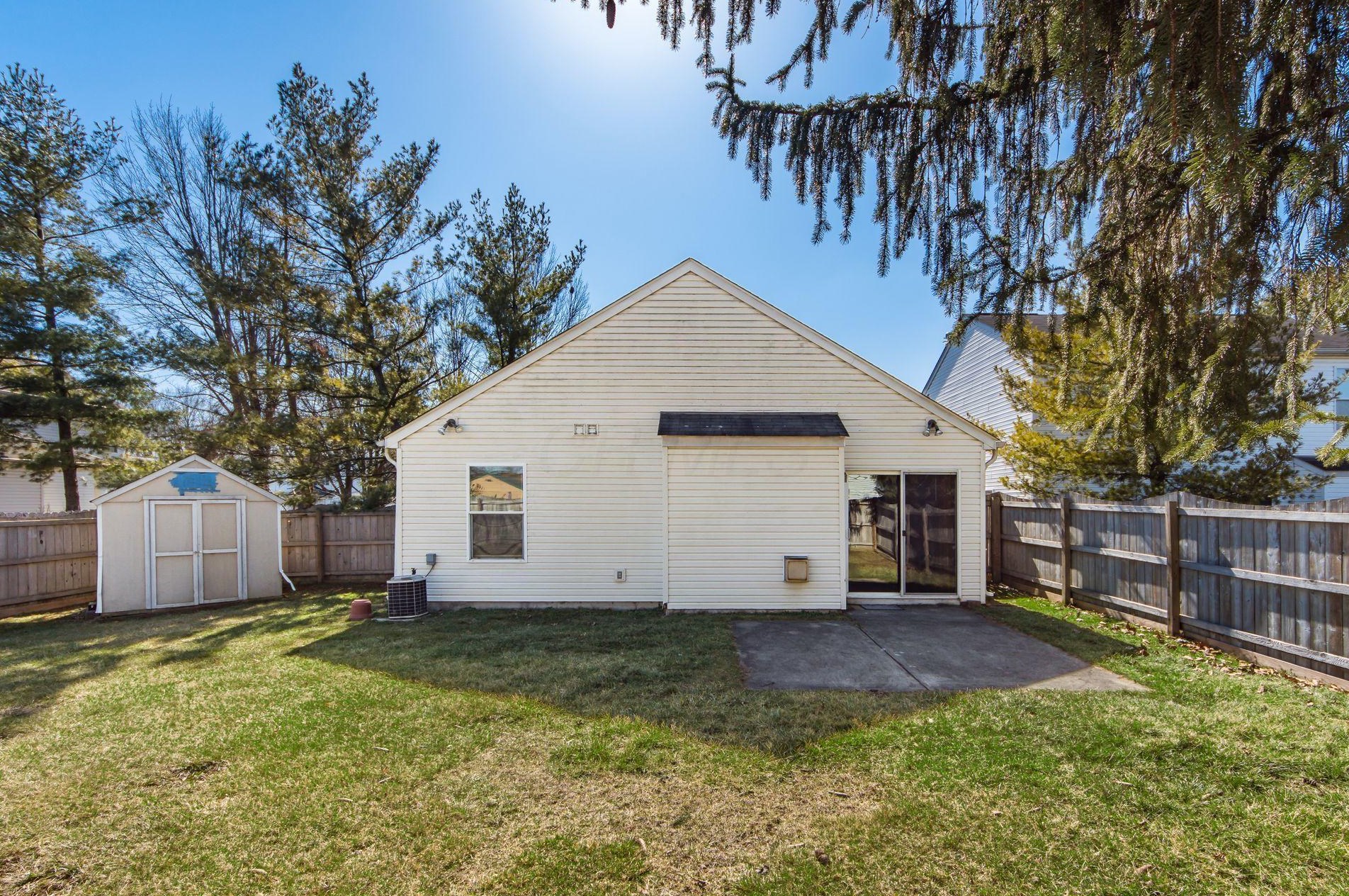 2272 Northtowne Pl, Columbus OH 43229-6690 exterior