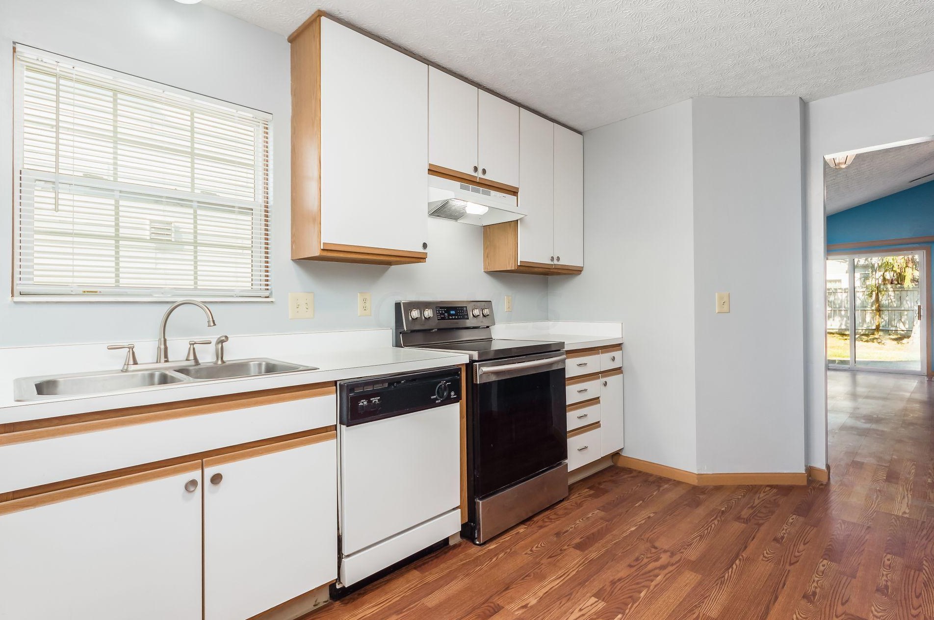 2272 Northtowne Pl, Columbus OH 43229-6690 exterior