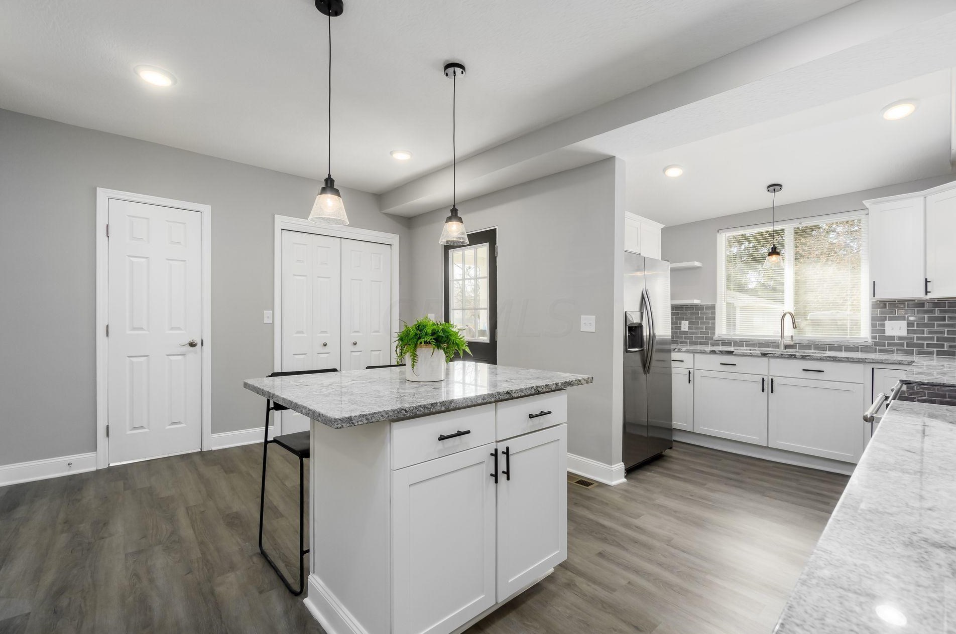 863 Heyl Ave, Columbus OH 43206-2434 exterior