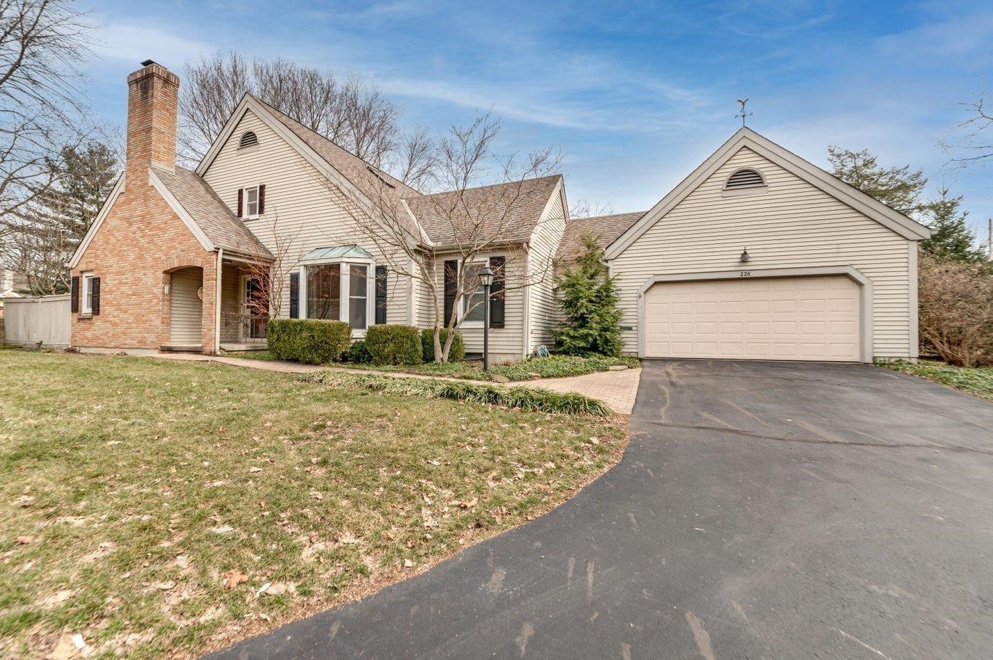 226 Dublin Granville Rd, Columbus, OH 43085-3185