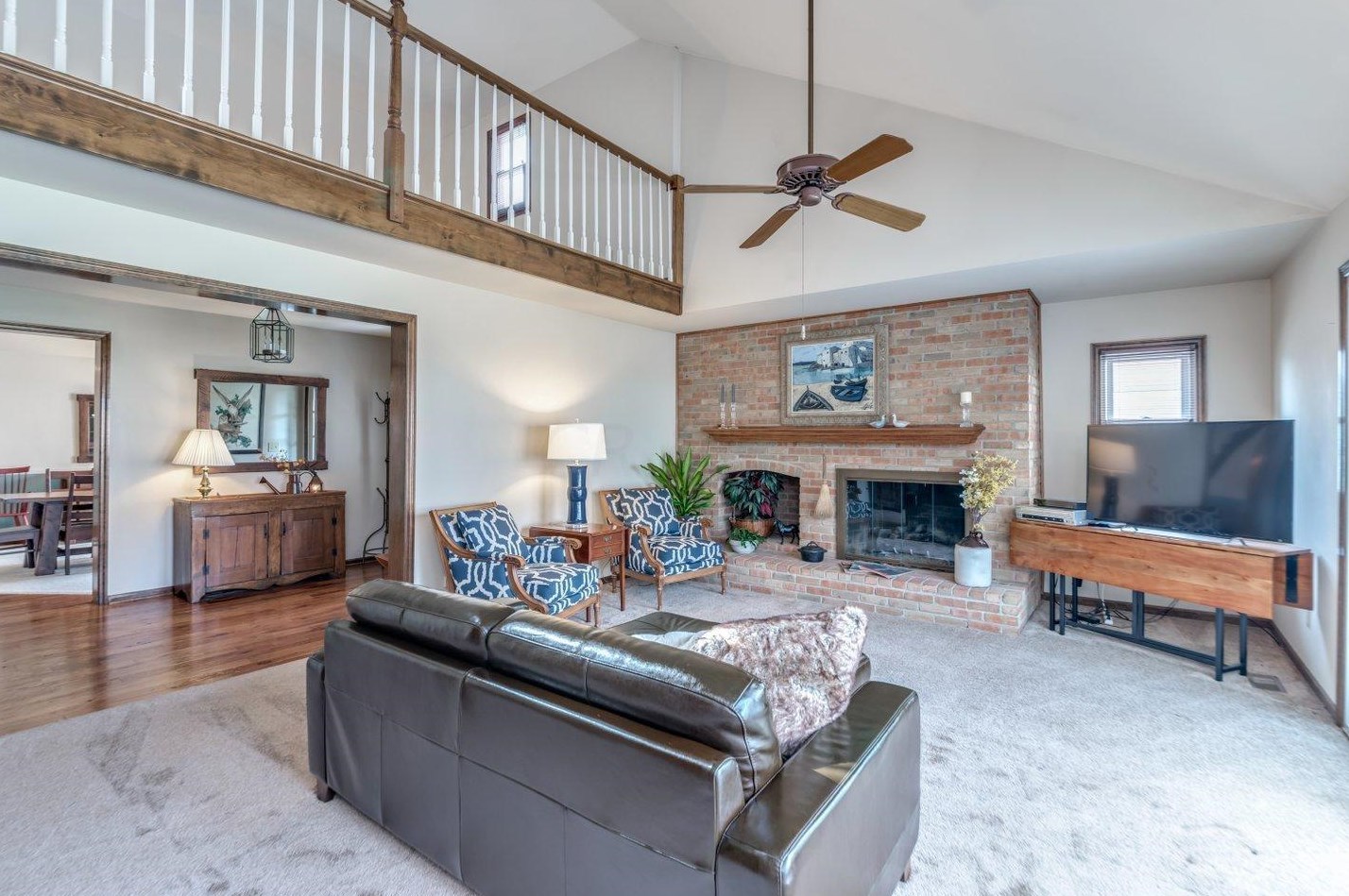 226 Dublin Granville Rd, Columbus OH 43085-3185 exterior