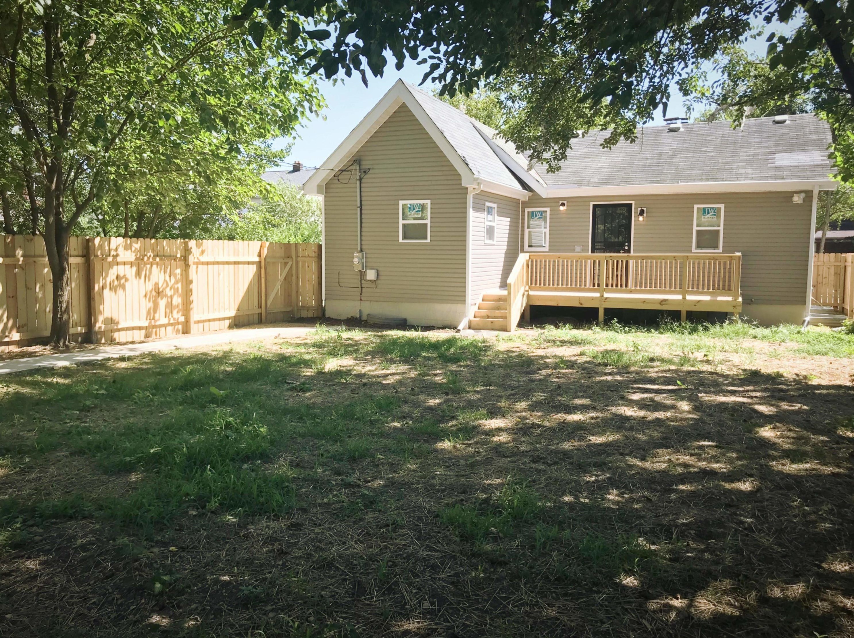 1044 Reinhard Ave, Columbus, OH 43206-3124