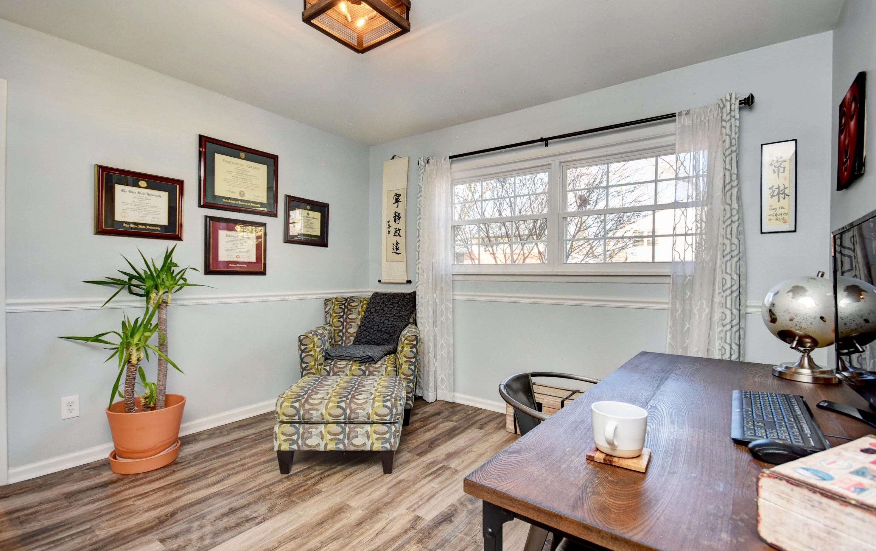 975 Caniff Rd, Columbus OH 43221-1677 exterior