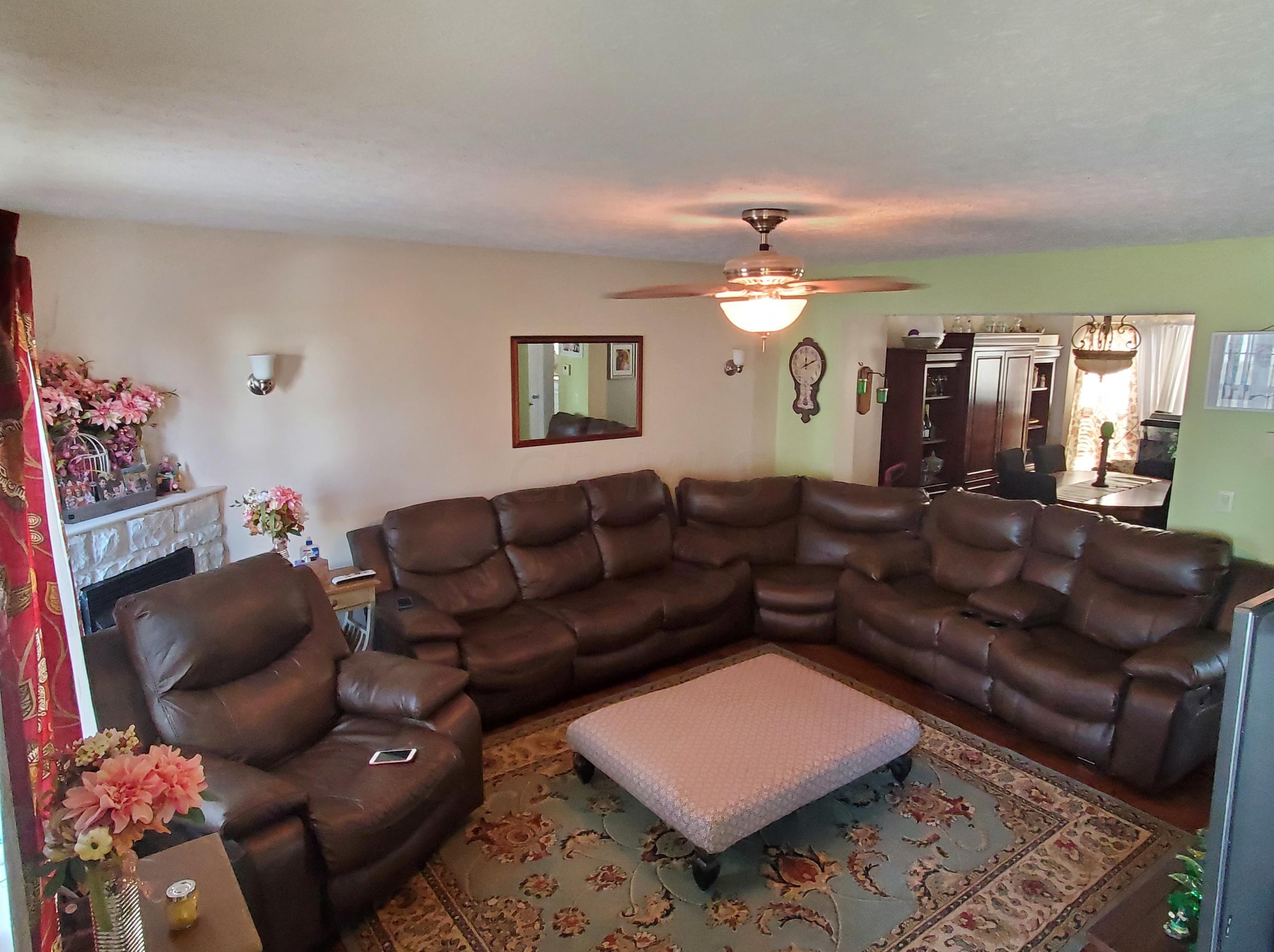 1061 Lakegrove Ct, Westerville, OH 43081-1958
