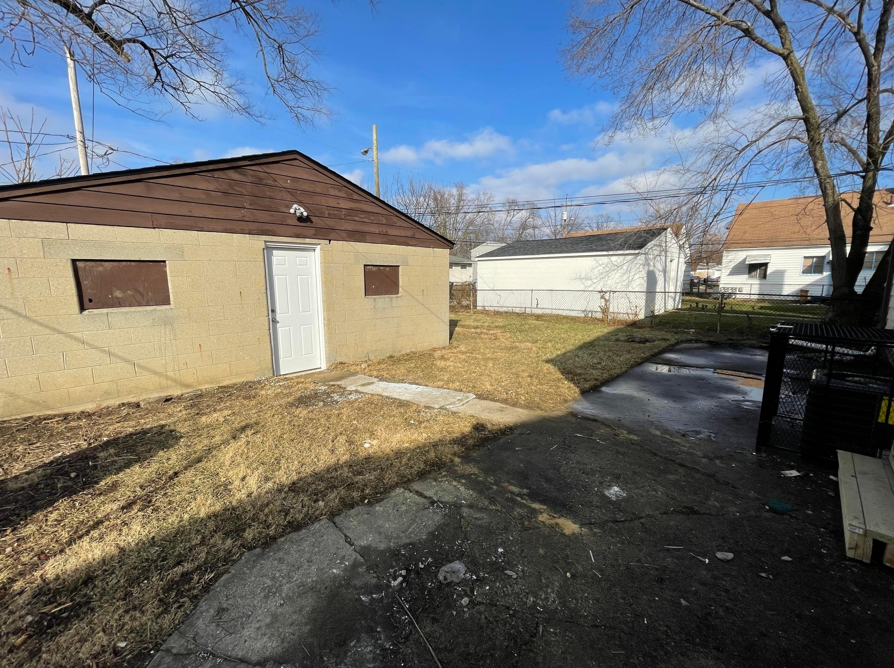 986 20 Ave, Columbus OH 43211-2466 exterior