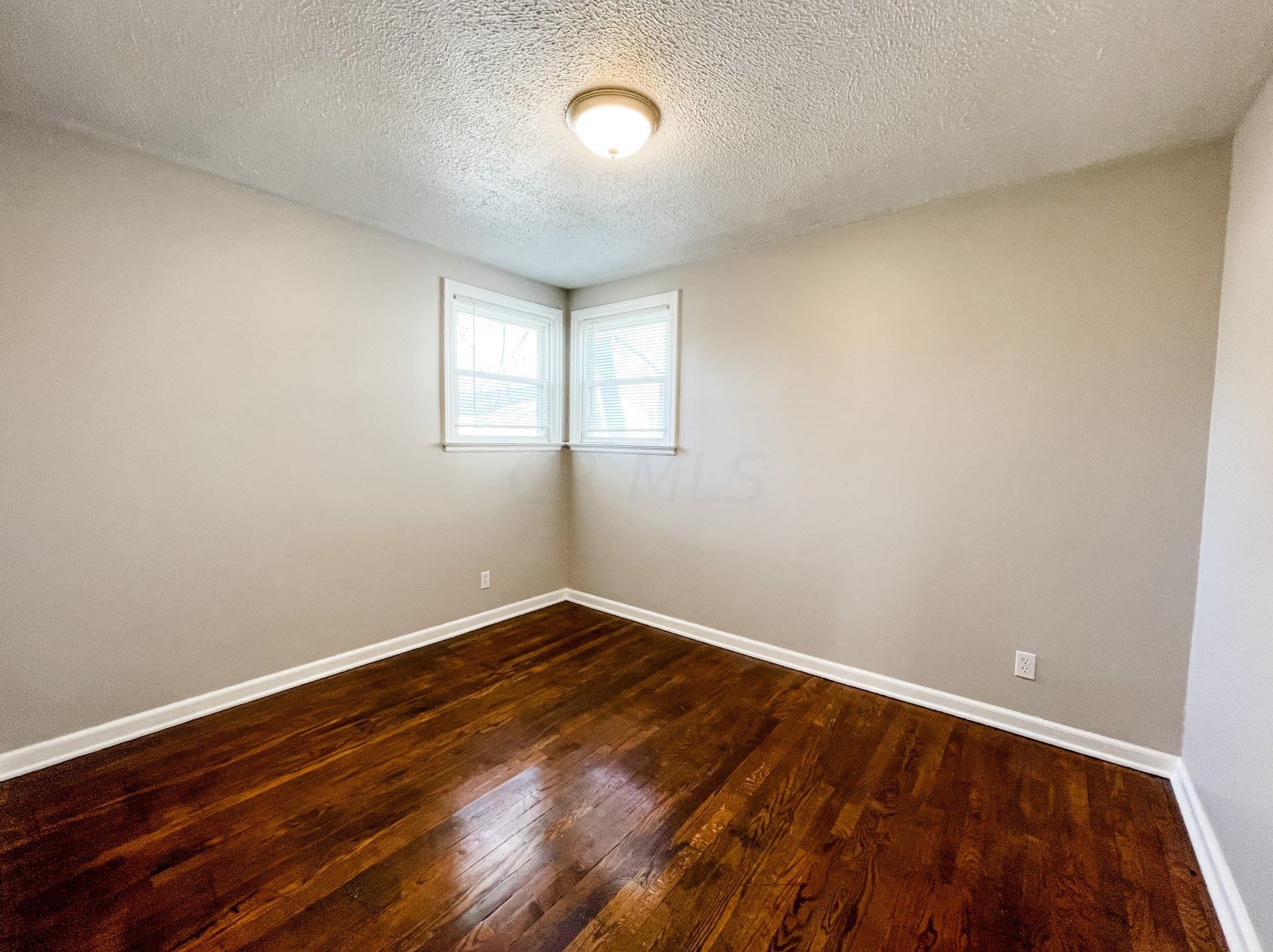 986 20 Ave, Columbus OH 43211-2466 exterior