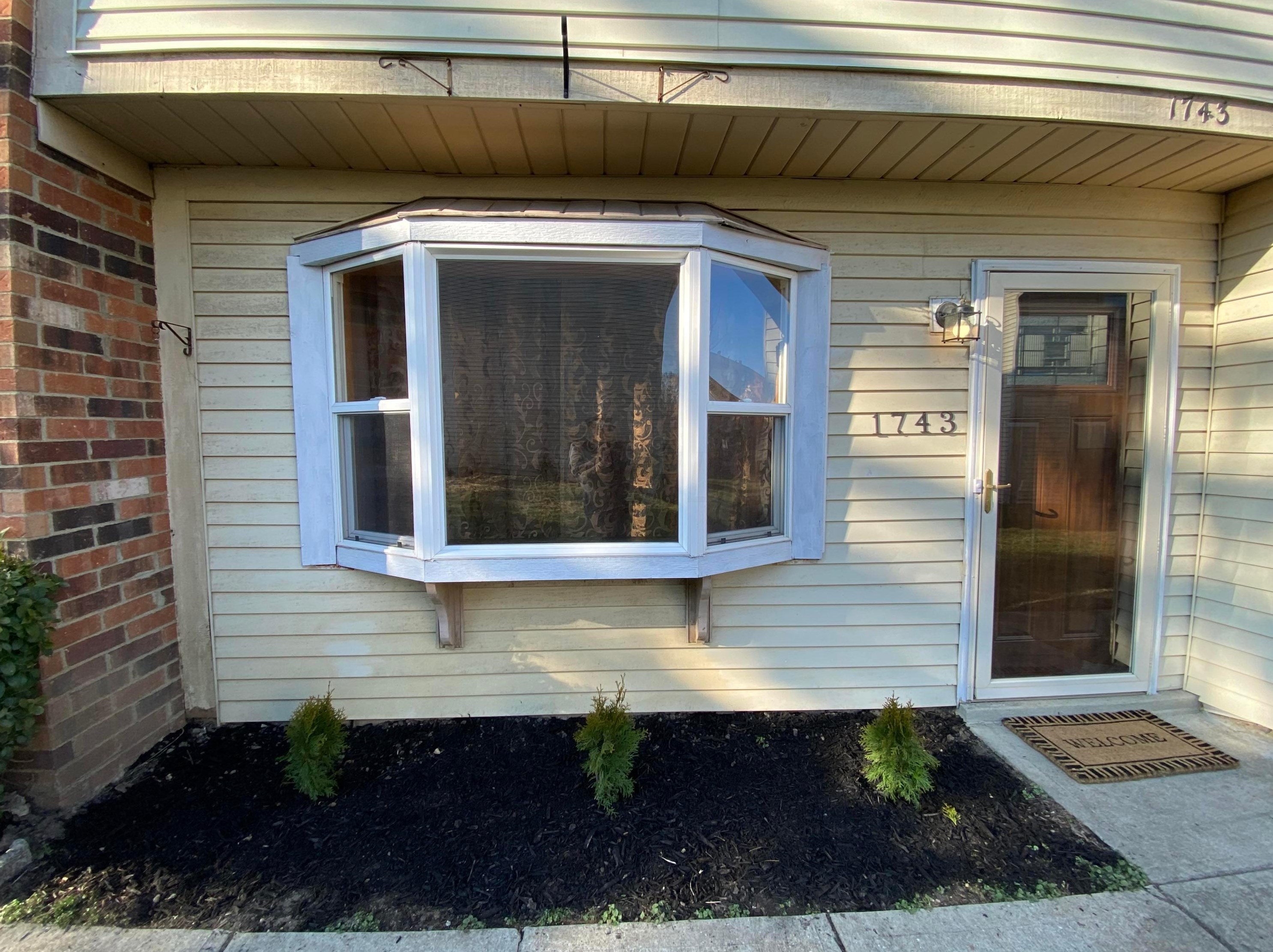 1743 Worthington Run Dr, Columbus, OH 43235-4308