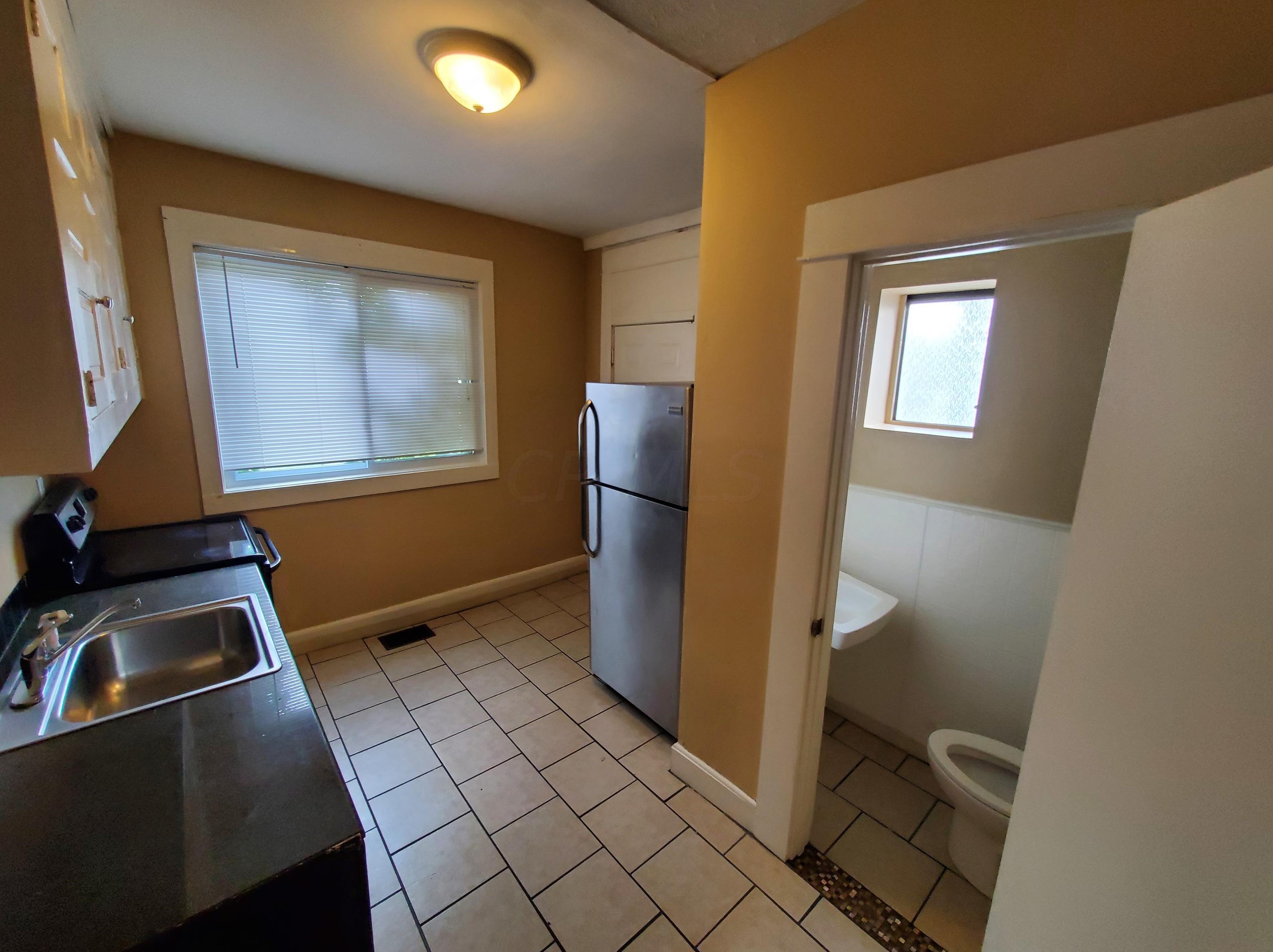 397 Chittenden Ave, Columbus OH 43201-4147 exterior