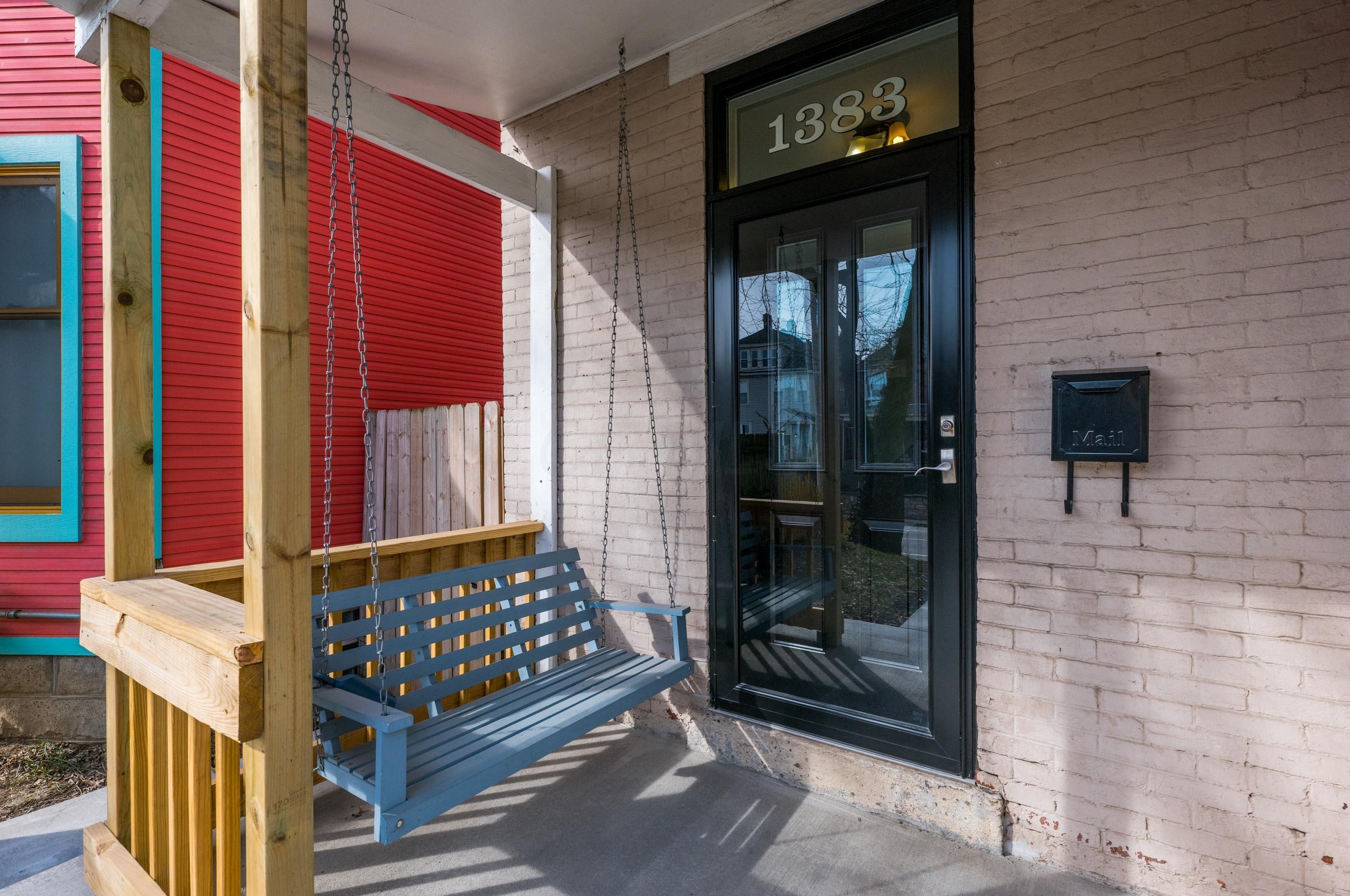 1383 Summit St, Columbus, OH 43201-2580