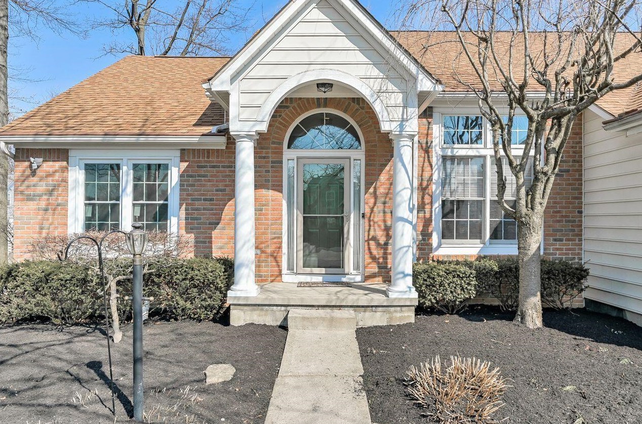 6311 Legends Ct, Westerville, OH 43082-8867