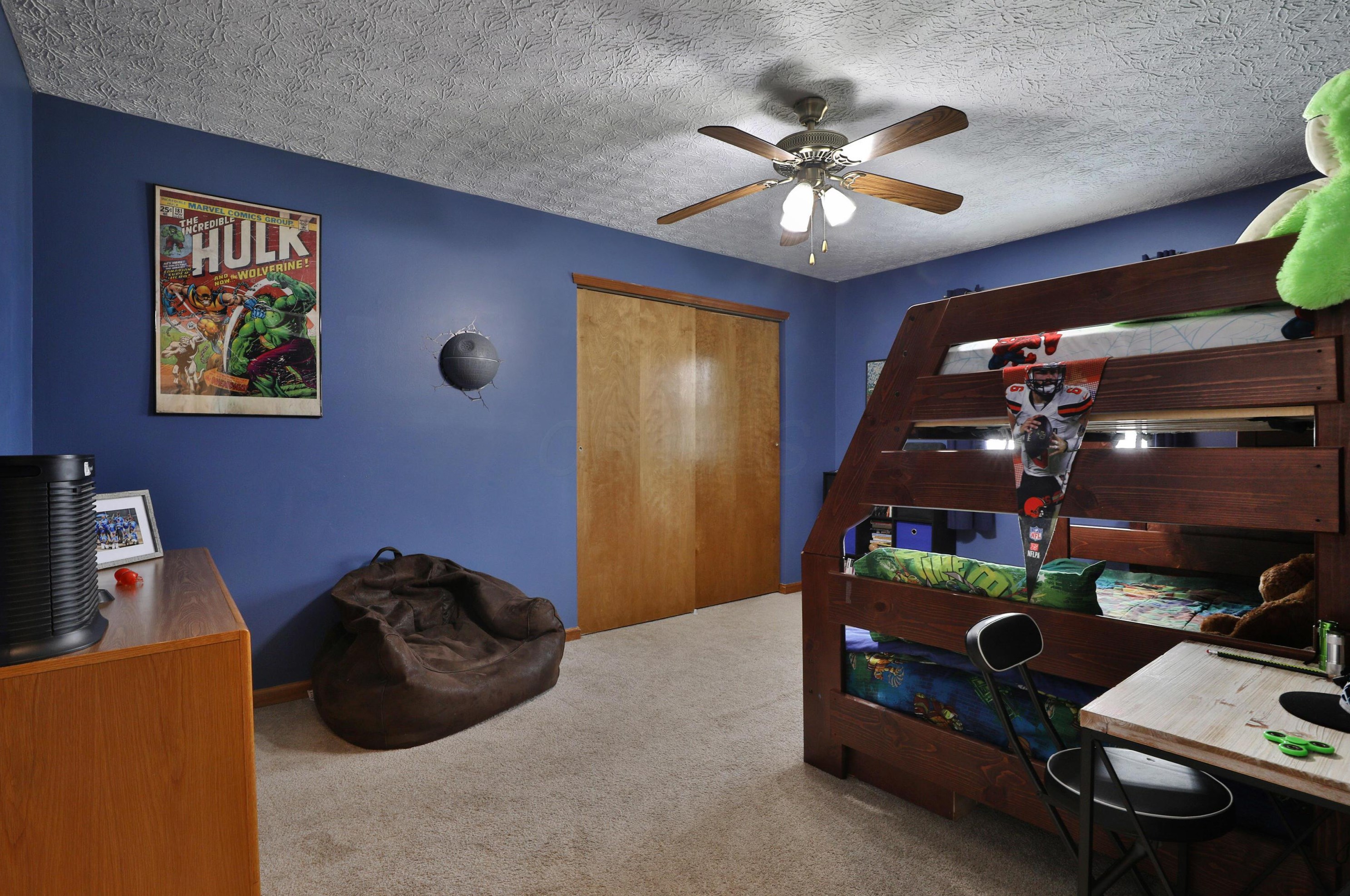 2206 Grn Is Dr, Columbus OH 43228-9432 exterior