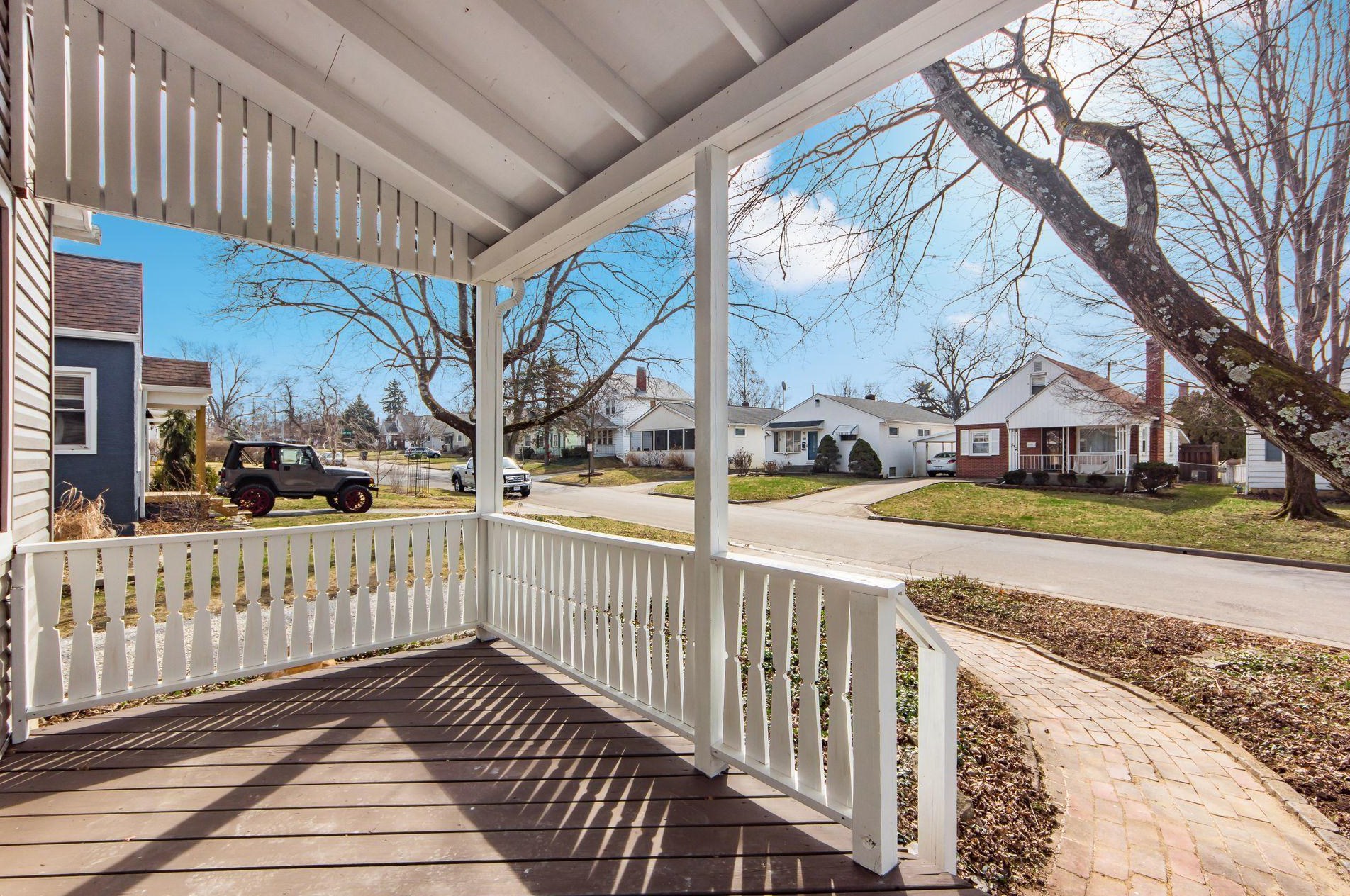 92 Kanawha Ave, Columbus OH 43214-1208 exterior