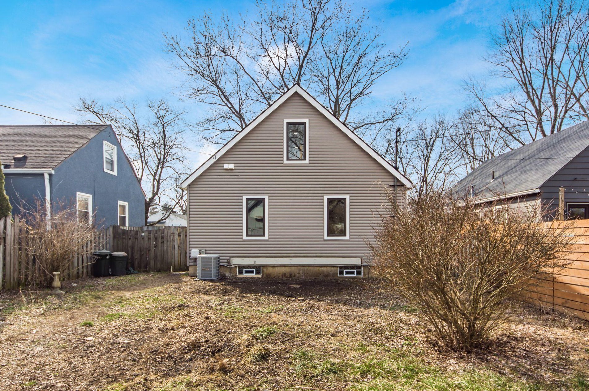 92 Kanawha Ave, Columbus OH 43214-1208 exterior