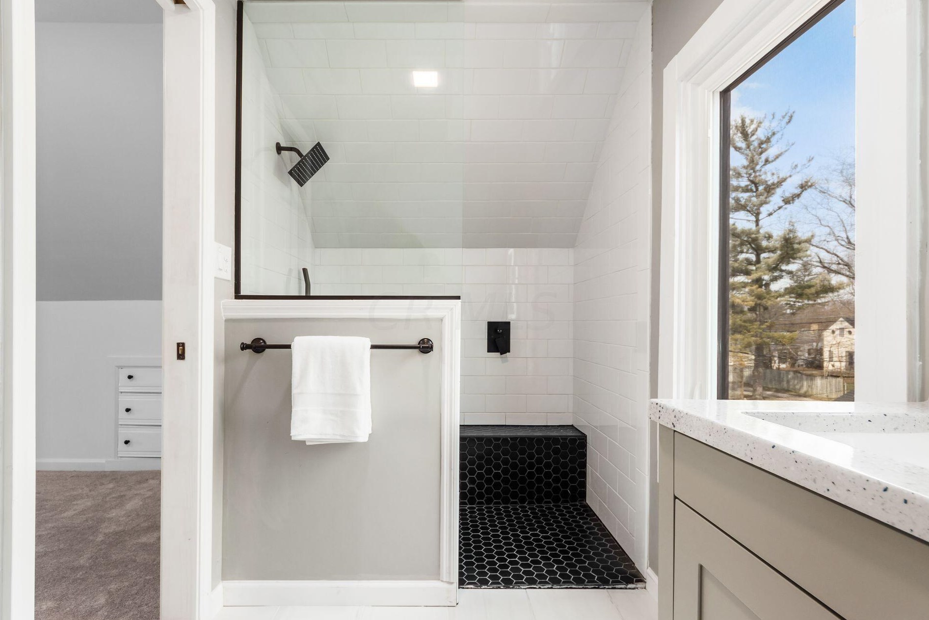 92 Kanawha Ave, Columbus OH 43214-1208 exterior