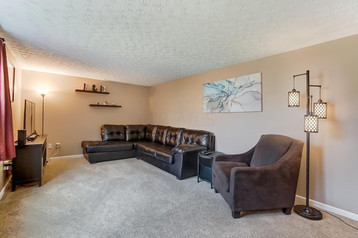 3884 Equestrian Ct, Columbus OH 43221-5902 exterior