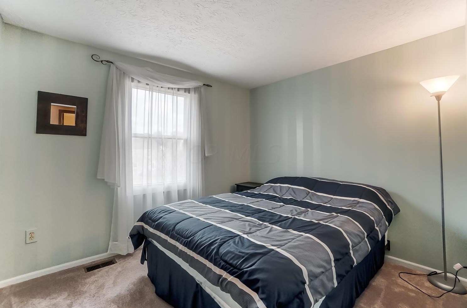 3884 Equestrian Ct, Columbus OH 43221-5902 exterior