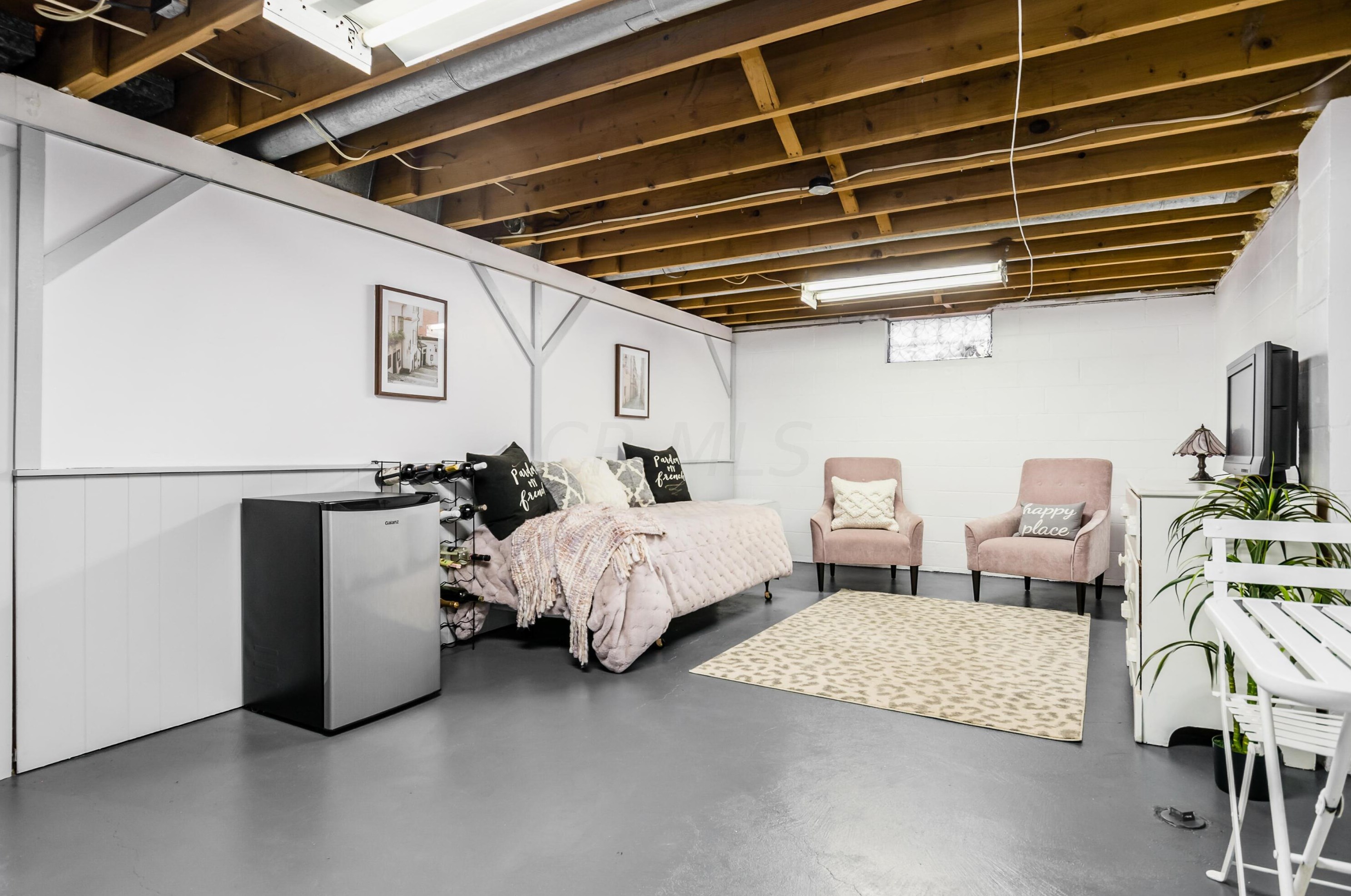 1358 Reymond Rd, Columbus OH exterior