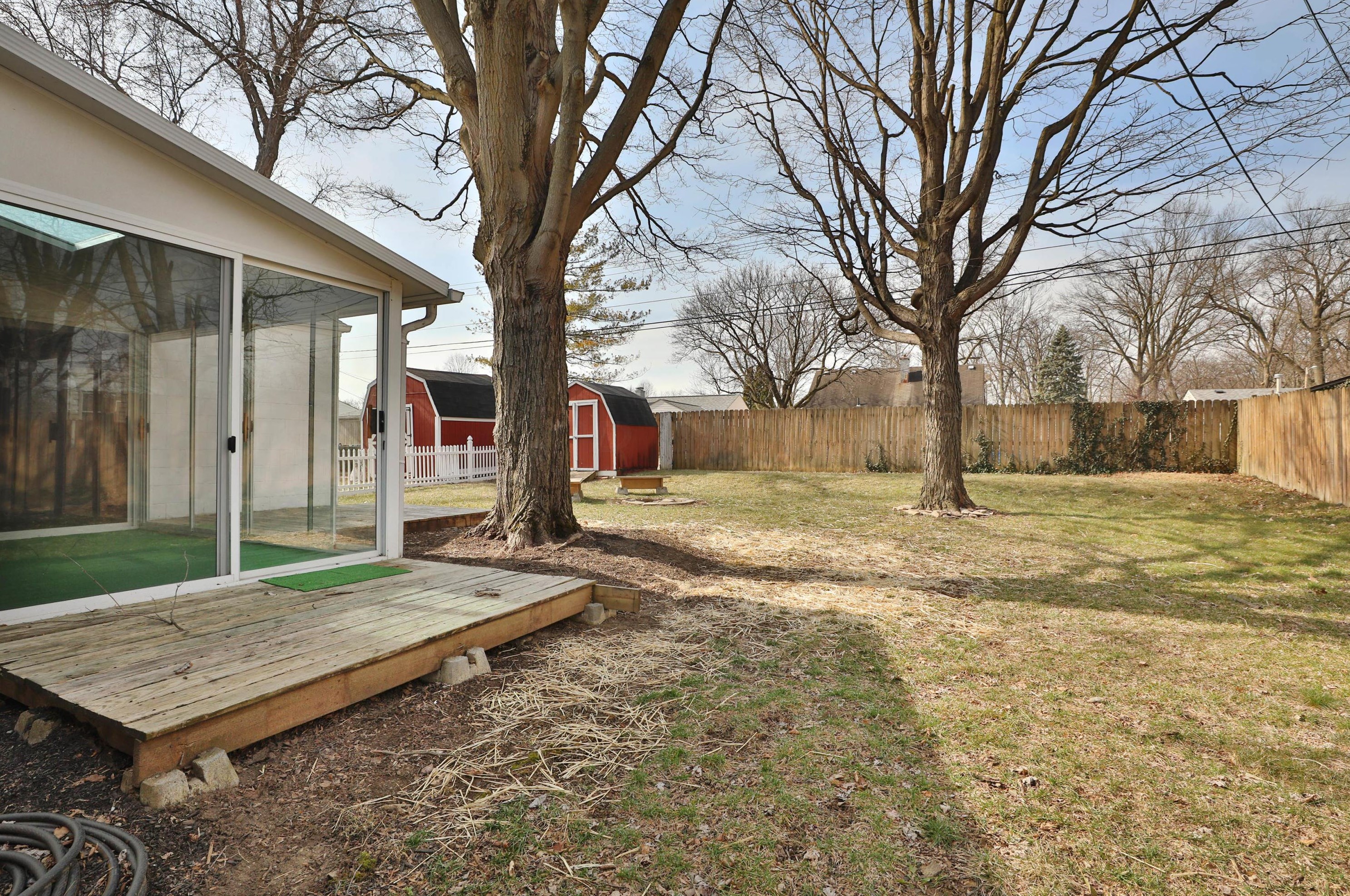 349 Danhurst Rd, Columbus OH 43228-1343 exterior