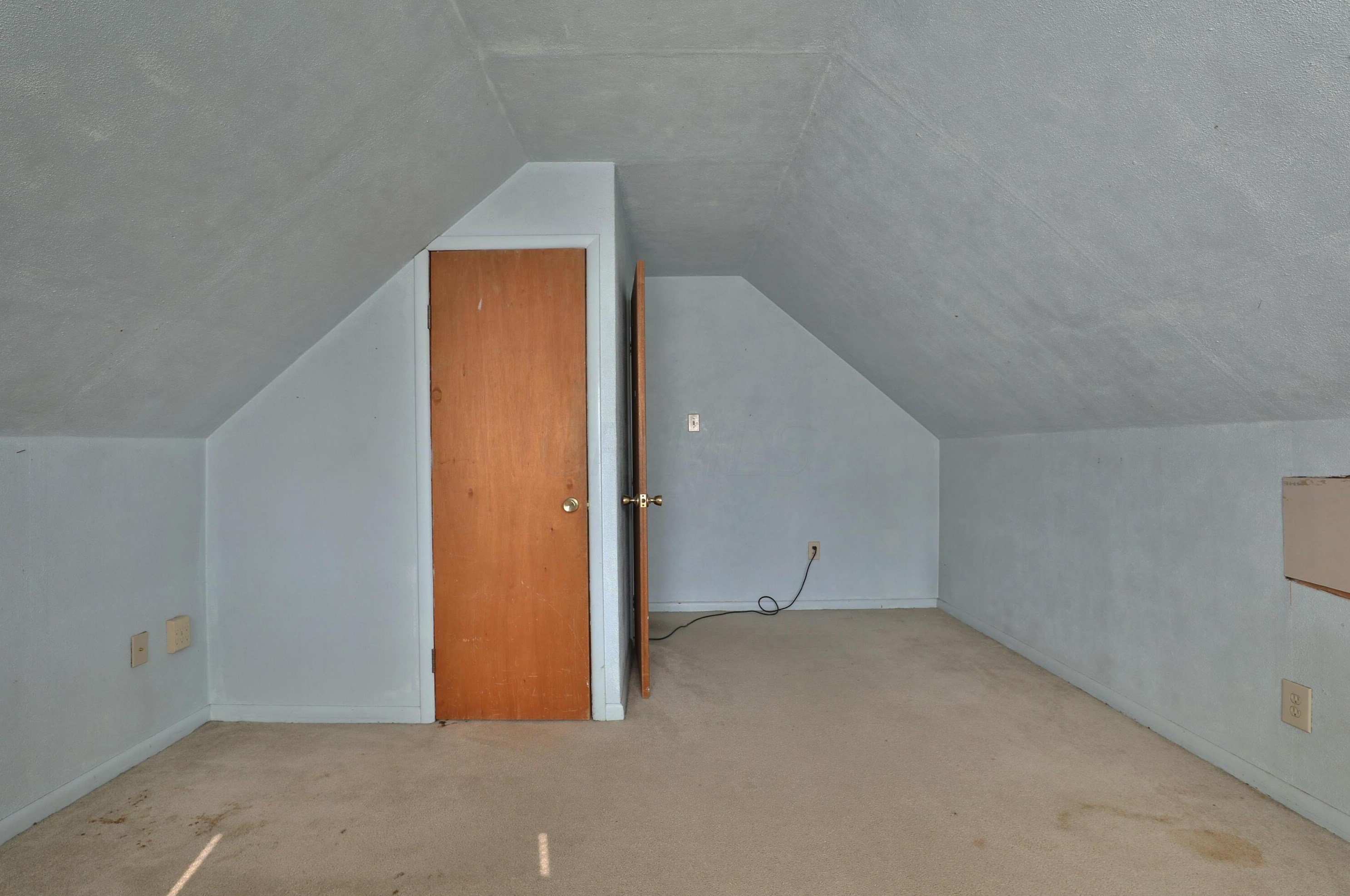 349 Danhurst Rd, Columbus OH 43228-1343 exterior