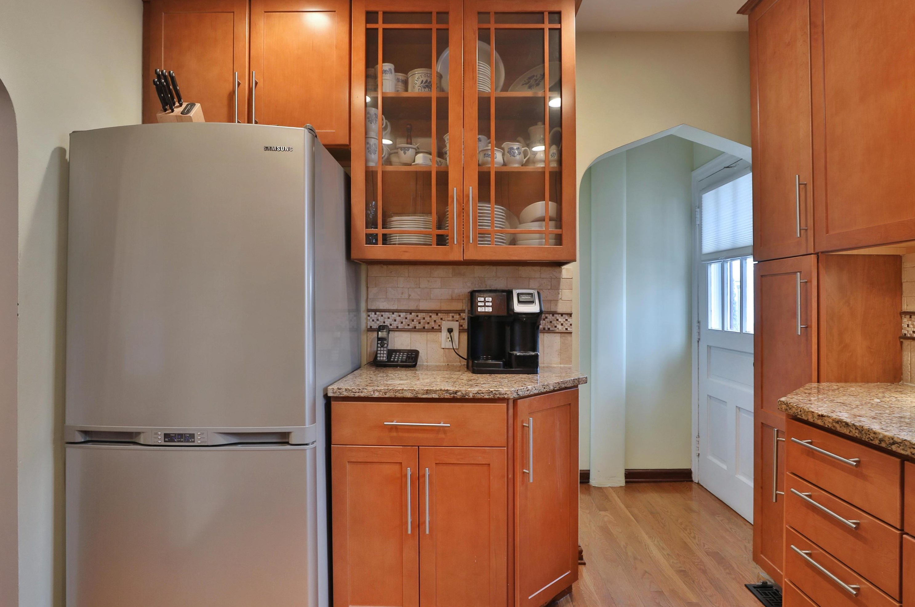 387 Blenheim Rd, Columbus OH 43214-3219 exterior