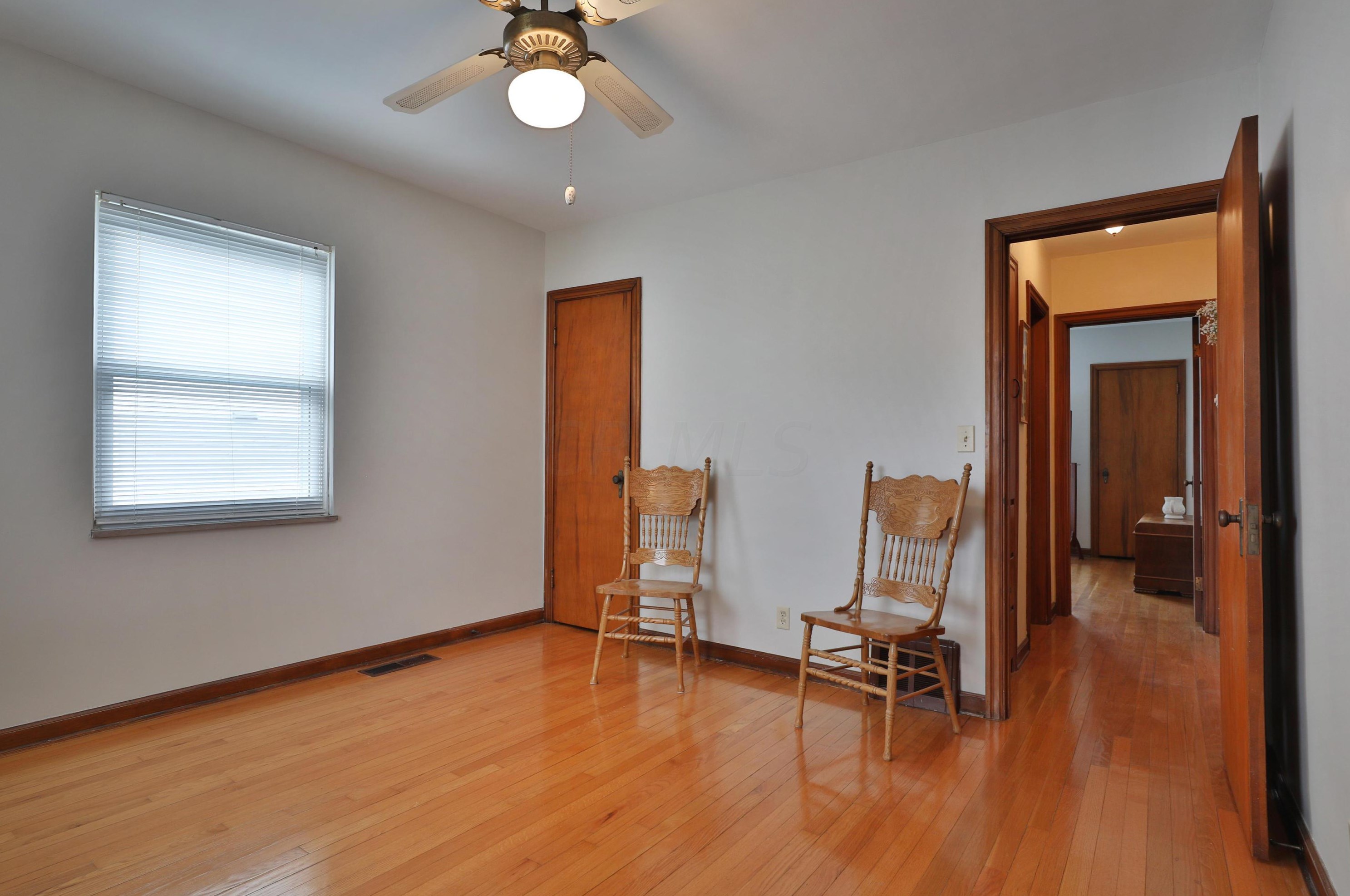 387 Blenheim Rd, Columbus OH 43214-3219 exterior