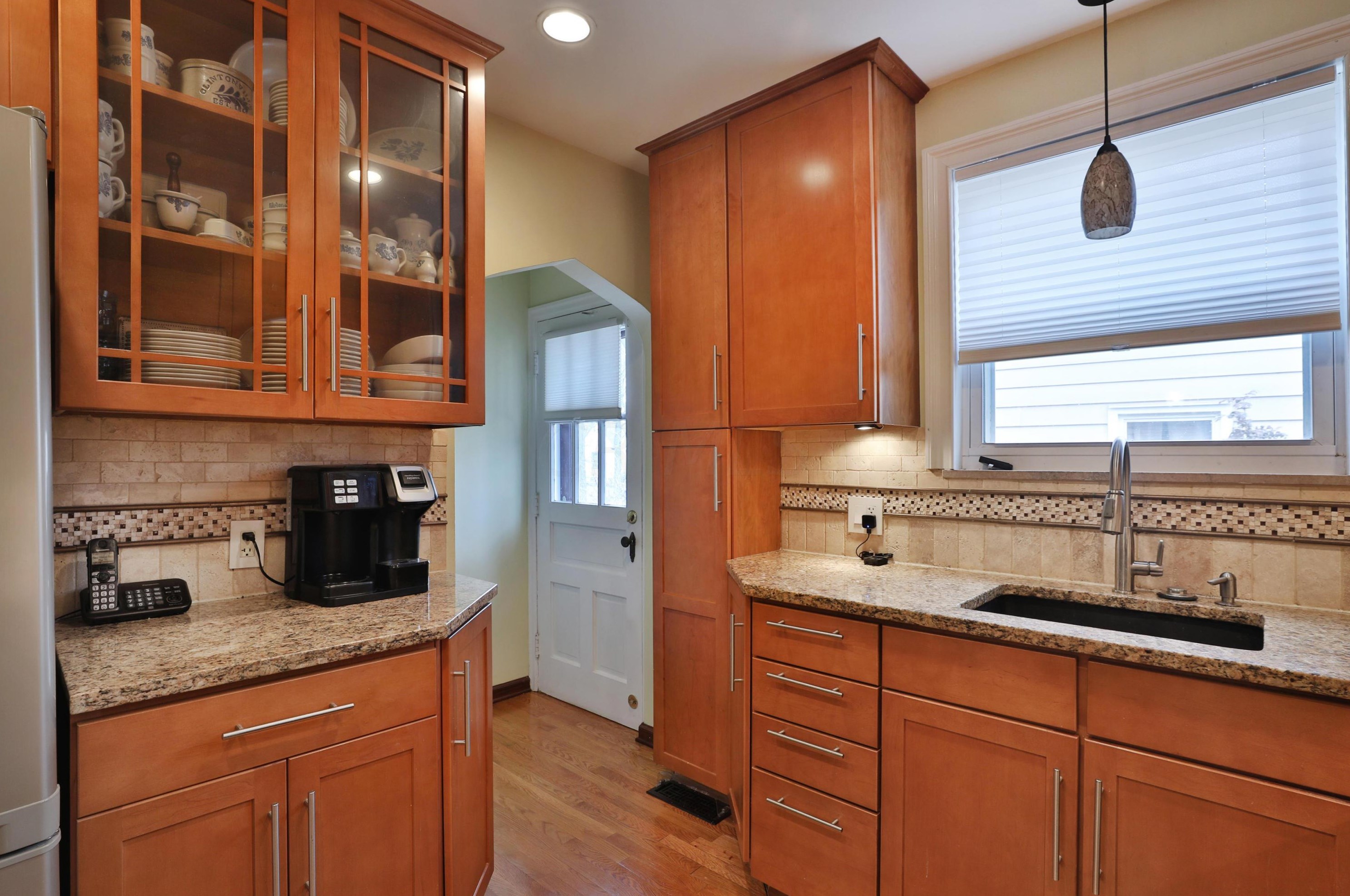 387 Blenheim Rd, Columbus OH 43214-3219 exterior