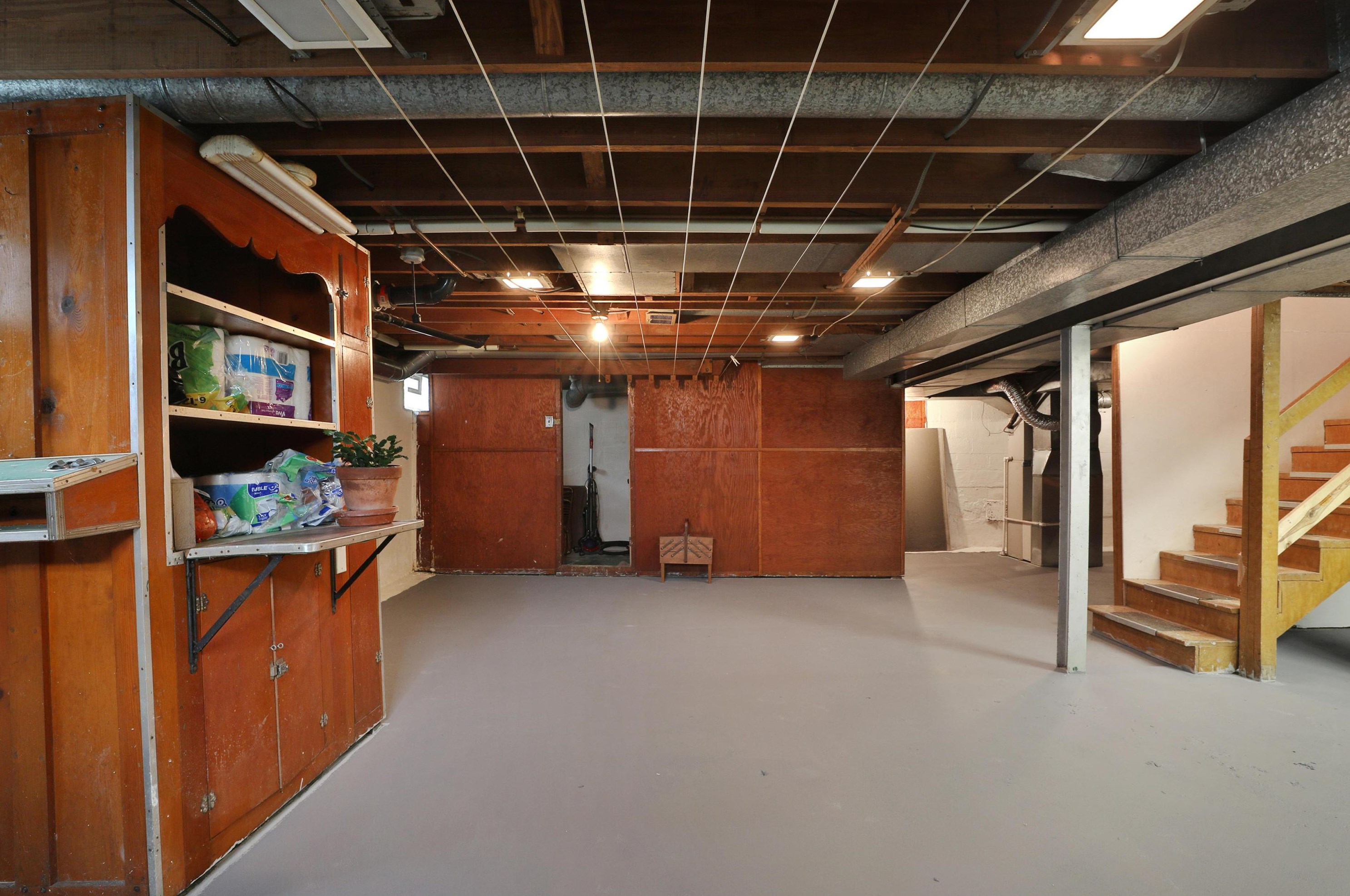 387 Blenheim Rd, Columbus OH 43214-3219 exterior