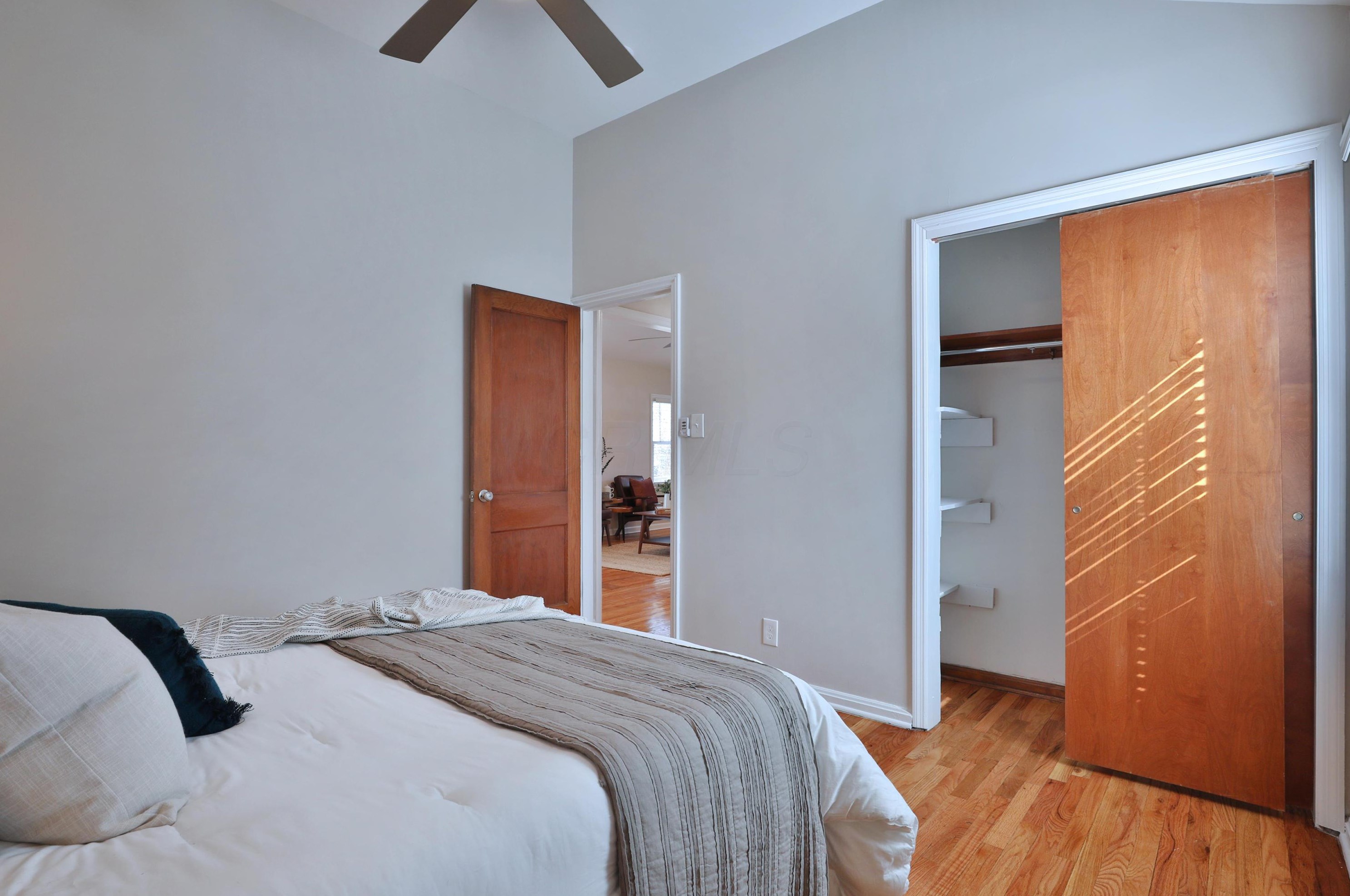 251 Jeffrey Pl, Columbus OH 43214-1706 exterior