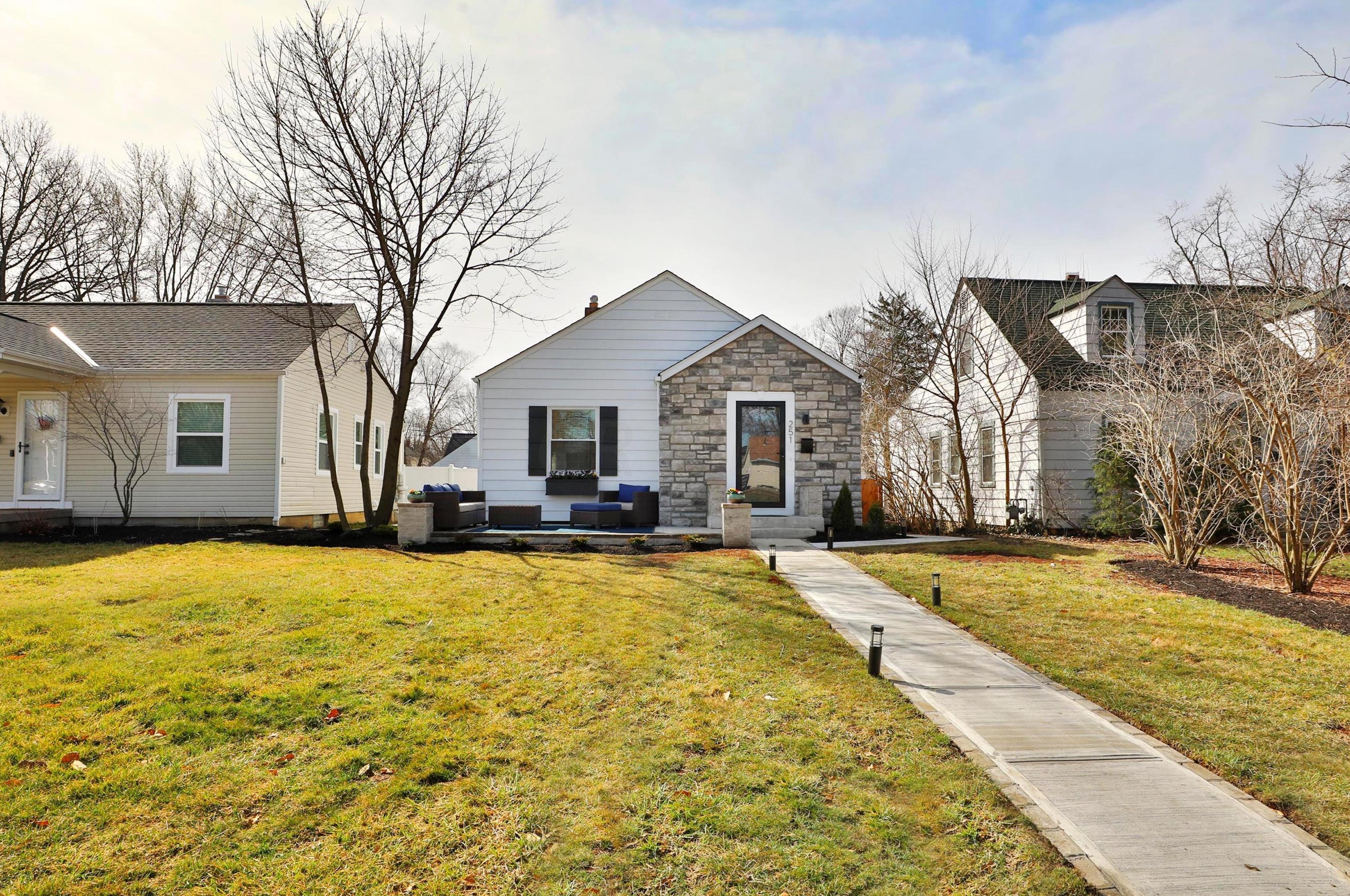 251 Jeffrey Pl, Columbus, OH 43214-1705