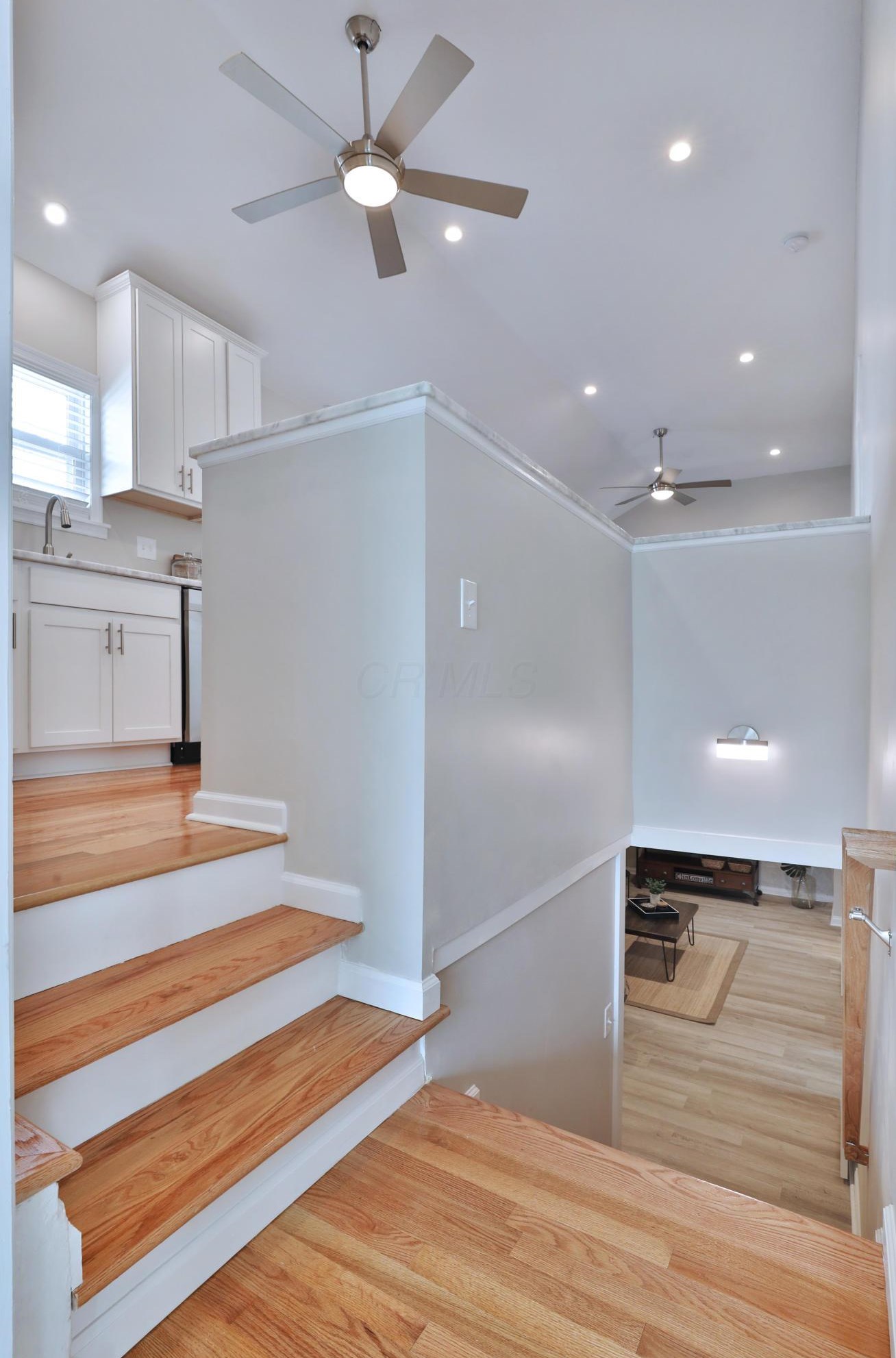 251 Jeffrey Pl, Columbus OH 43214-1706 exterior