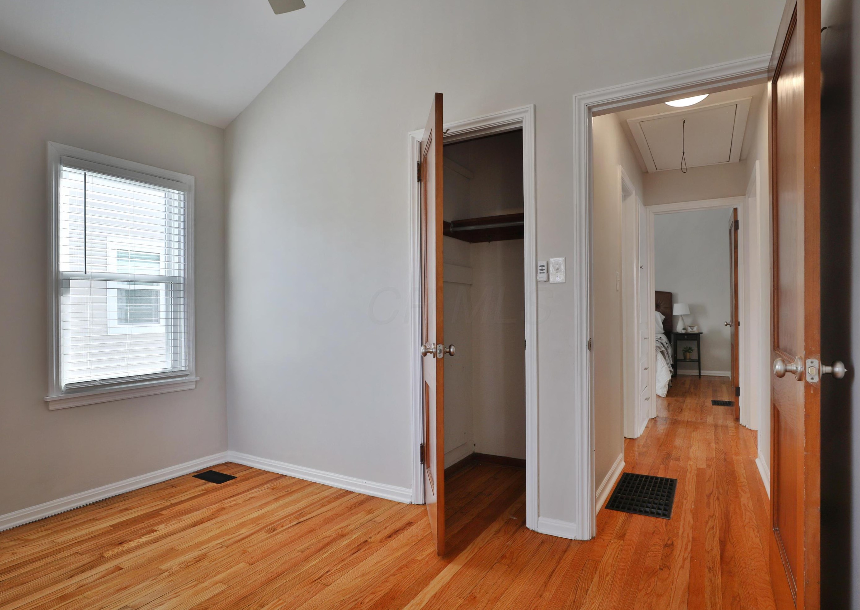 251 Jeffrey Pl, Columbus OH 43214-1706 exterior