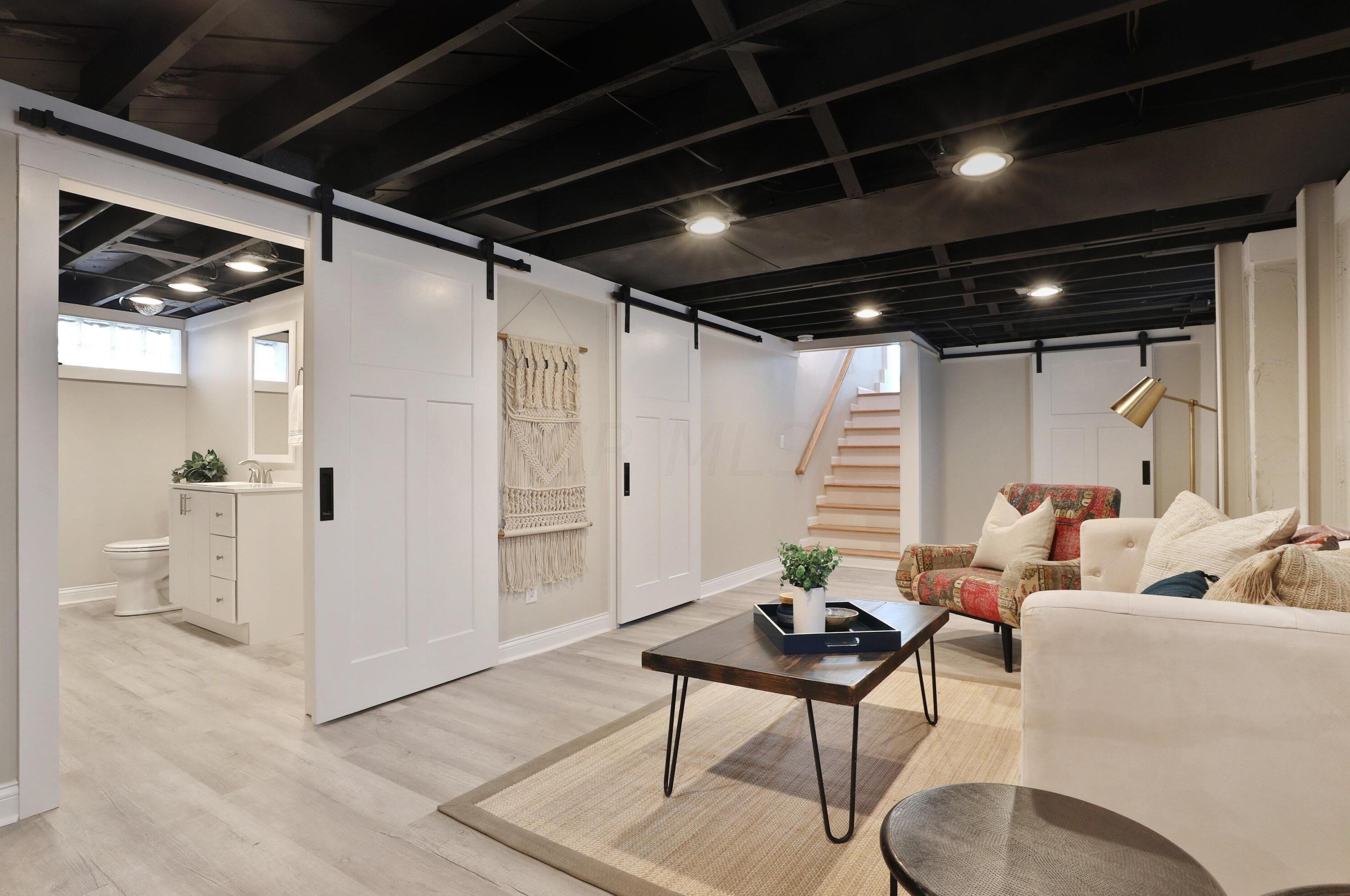 251 Jeffrey Pl, Columbus OH 43214-1706 exterior