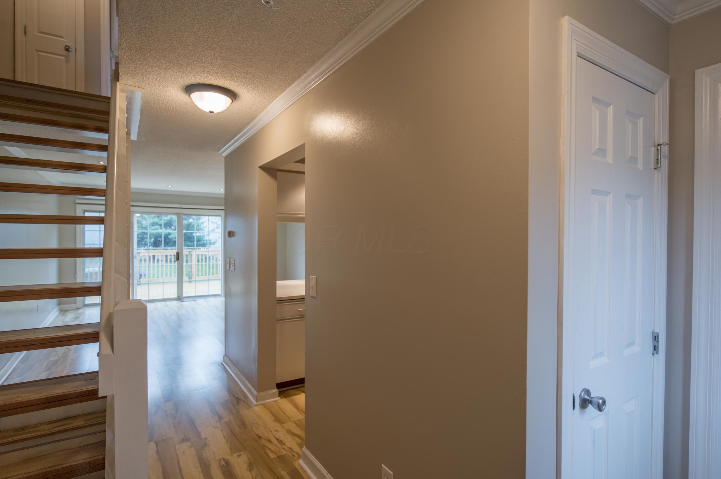 2066 Coleman Dr, Columbus, OH 43235-8313