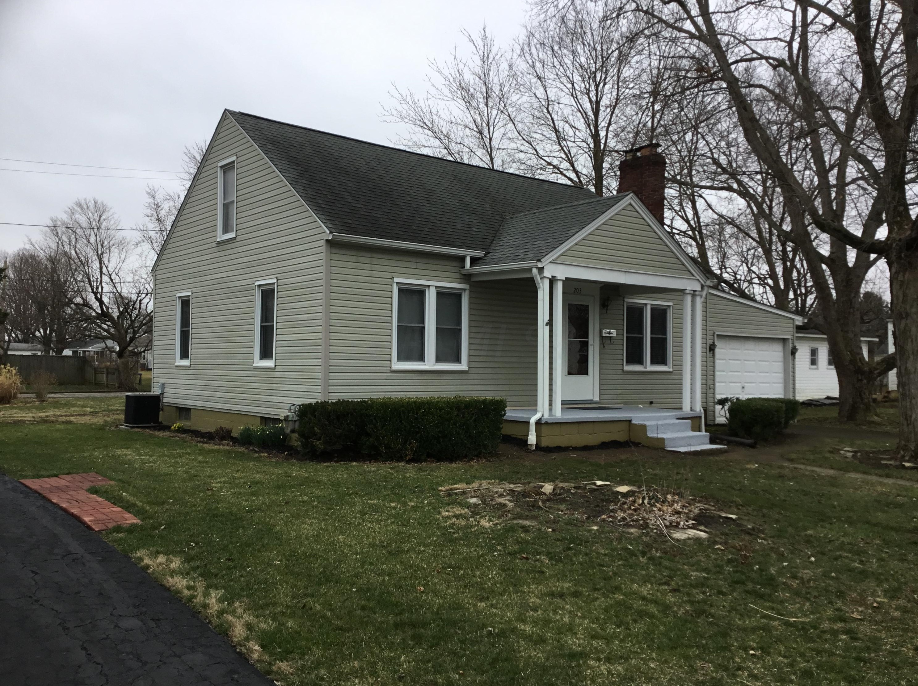 203 Cedar Hts, Circleville, OH 43113