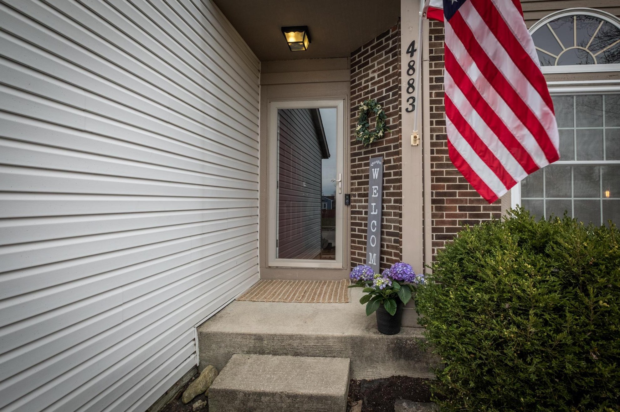 4883 Leybourne Dr, Hilliard, OH 43026-9695