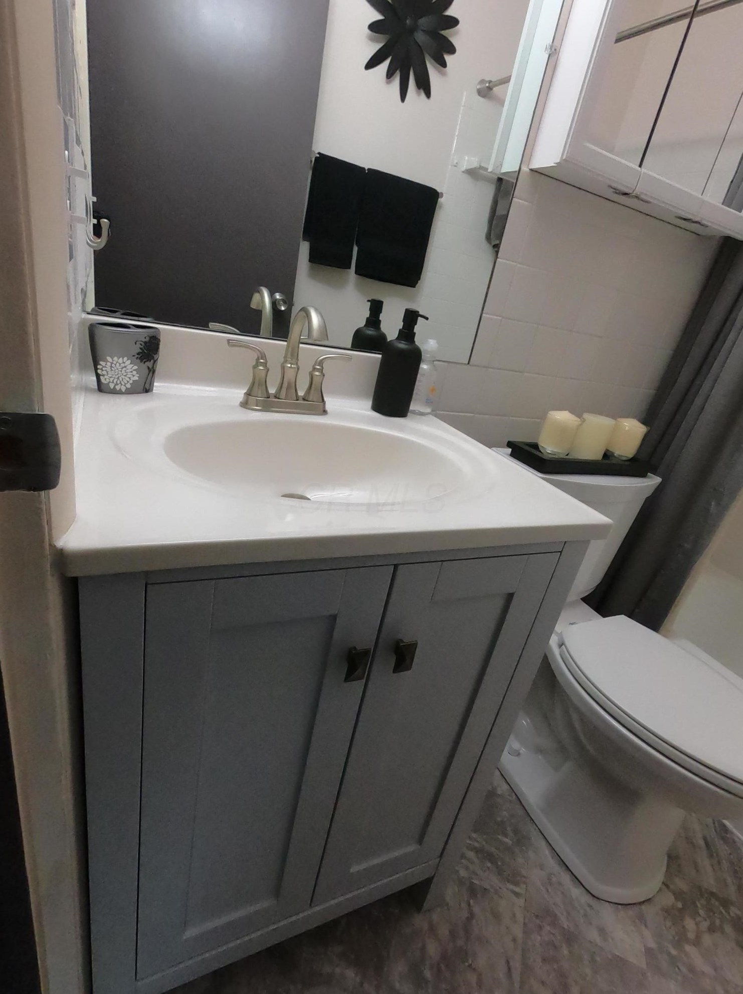 5460 Sandalwood Blvd, Columbus OH 43229-4475 exterior