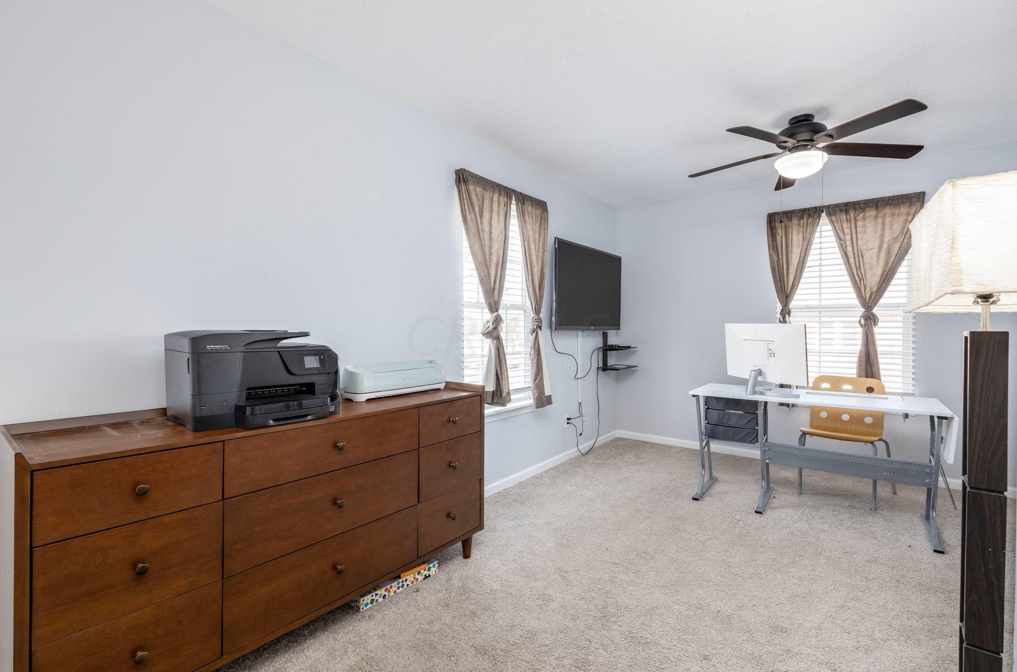 437 Taylor Ave, Columbus OH 43203-1227 exterior