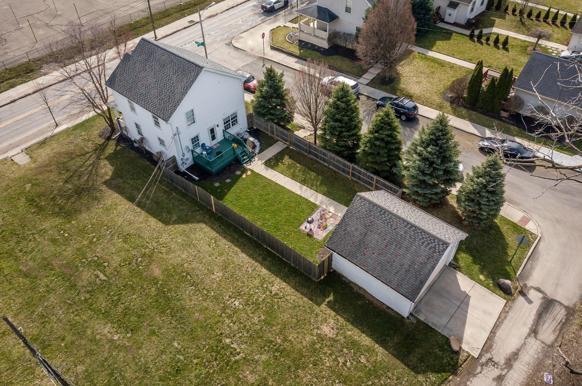 437 Taylor Ave, Columbus OH 43203-1227 exterior